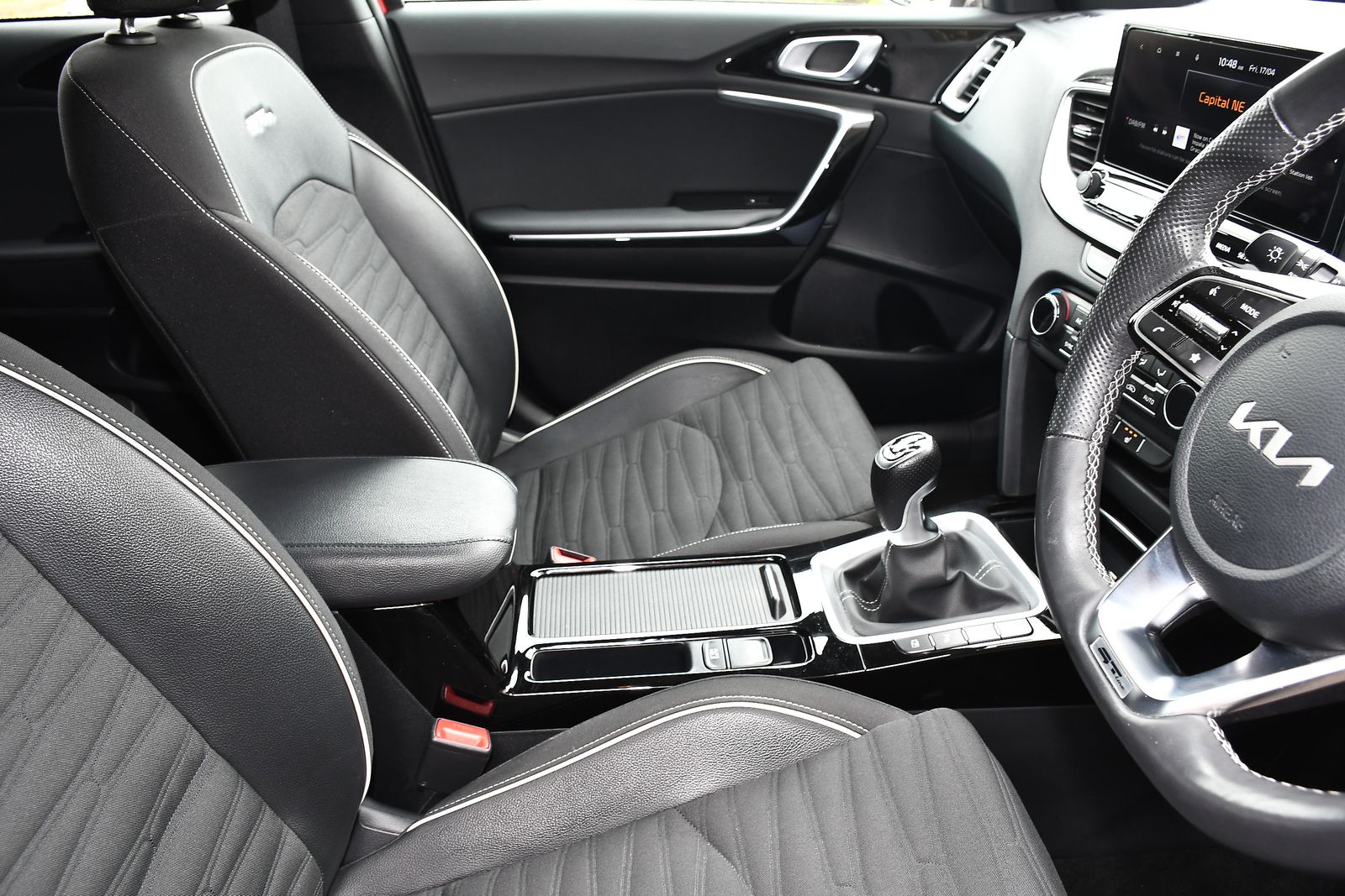 Kia ProCeed 1.5 T-GDi GT-Line Shooting Brake 5dr Petrol Manual Euro 6 (s/s) (158 bhp) 5dr Manual 2026