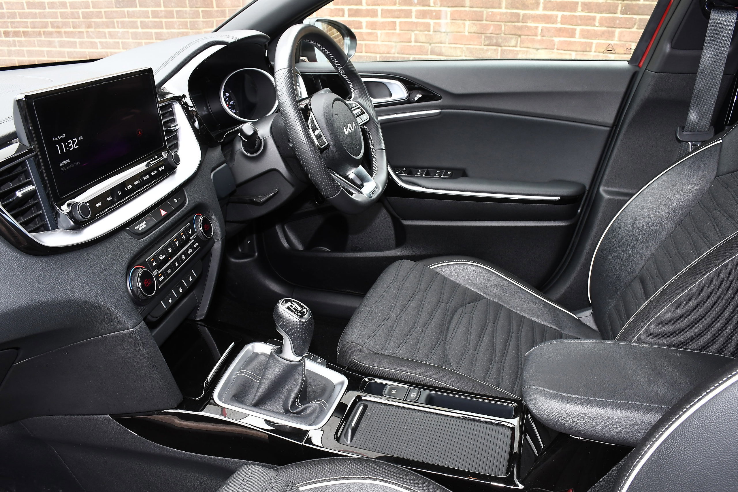 Kia ProCeed 1.5 T-GDi GT-Line Shooting Brake 5dr Petrol Manual Euro 6 (s/s) (158 bhp) 5dr Manual 2026