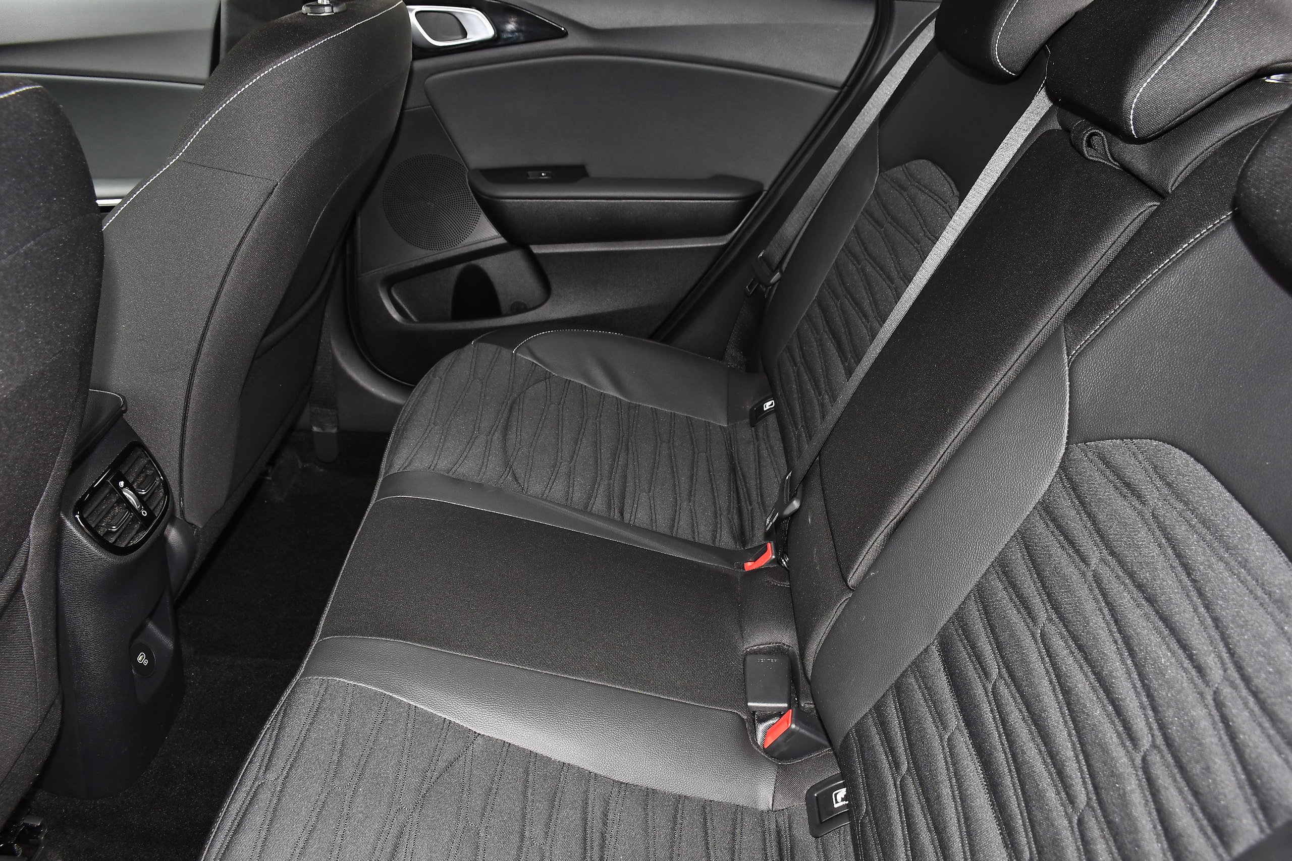 Kia ProCeed 1.5 T-GDi GT-Line Shooting Brake 5dr Petrol Manual Euro 6 (s/s) (158 bhp) 5dr Manual 2026