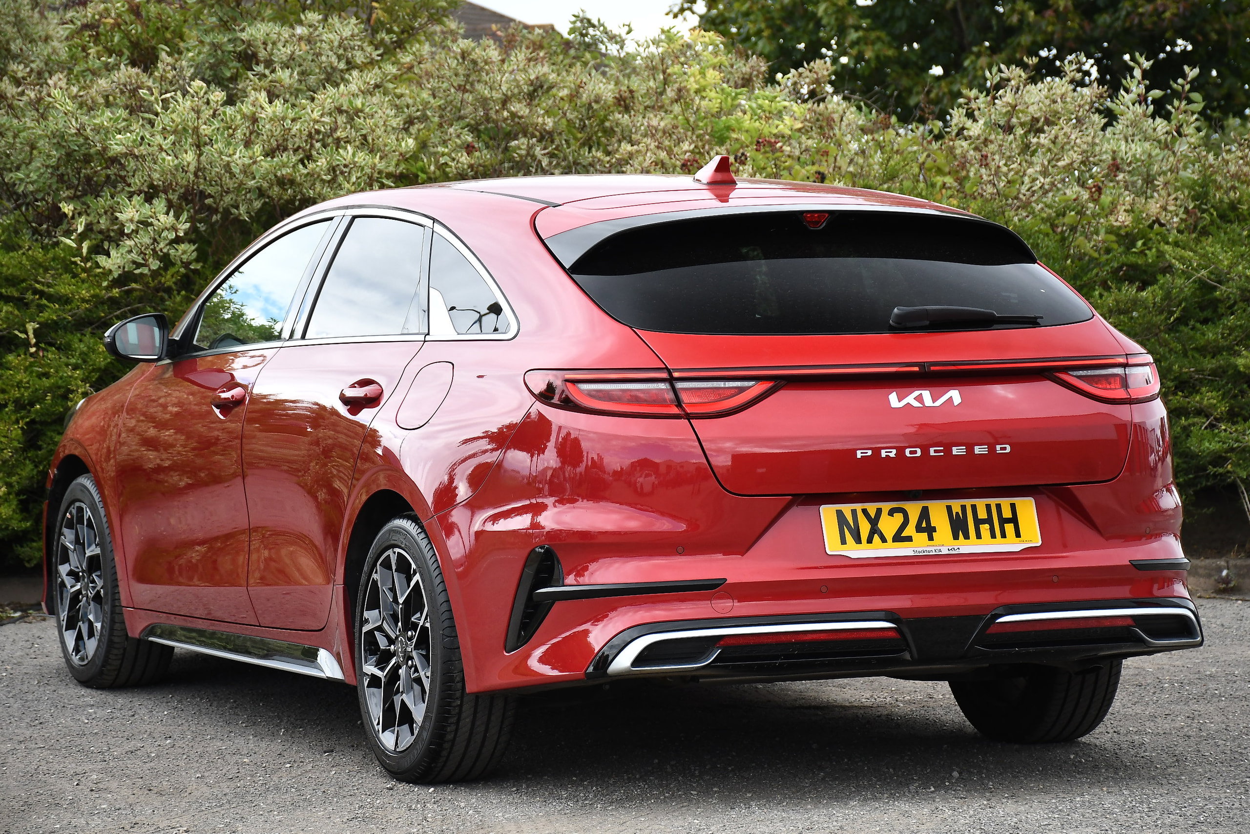 Kia ProCeed 1.5 T-GDi GT-Line Shooting Brake 5dr Petrol Manual Euro 6 (s/s) (158 bhp) 5dr Manual 2026