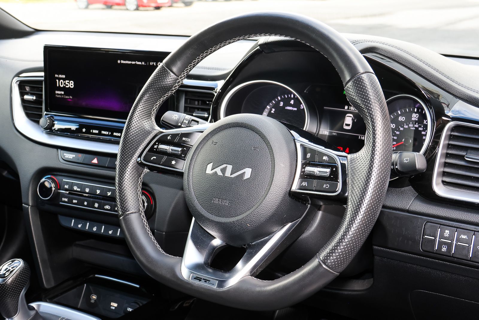 Kia ProCeed 1.5 T-GDi GT-Line Shooting Brake 5dr Petrol Manual Euro 6 (s/s) (158 bhp) 5dr Manual 2026