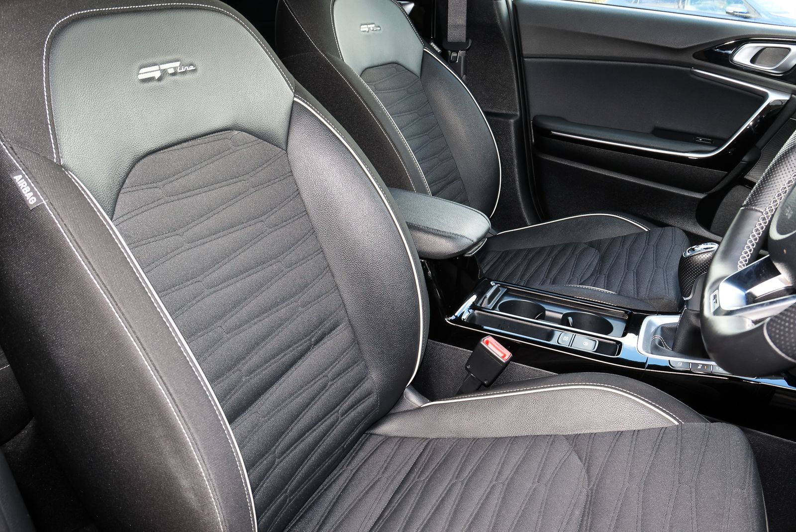 Kia ProCeed 1.5 T-GDi GT-Line Shooting Brake 5dr Petrol Manual Euro 6 (s/s) (158 bhp) 5dr Manual 2026