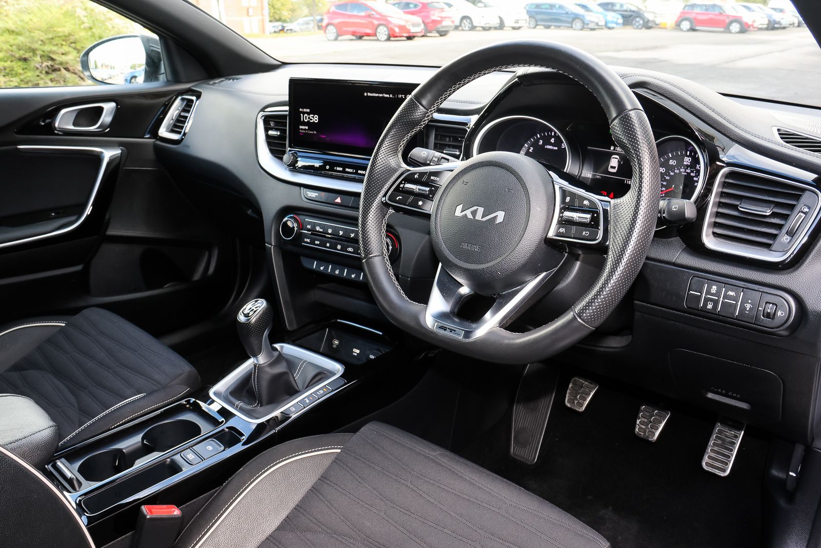 Kia ProCeed 1.5 T-GDi GT-Line Shooting Brake 5dr Petrol Manual Euro 6 (s/s) (158 bhp) 5dr Manual 2026