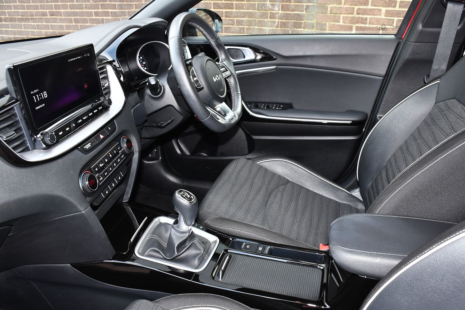 Kia ProCeed 1.5 T-GDi GT-Line Shooting Brake 5dr Petrol Manual Euro 6 (s/s) (158 bhp) 5dr Manual 2026