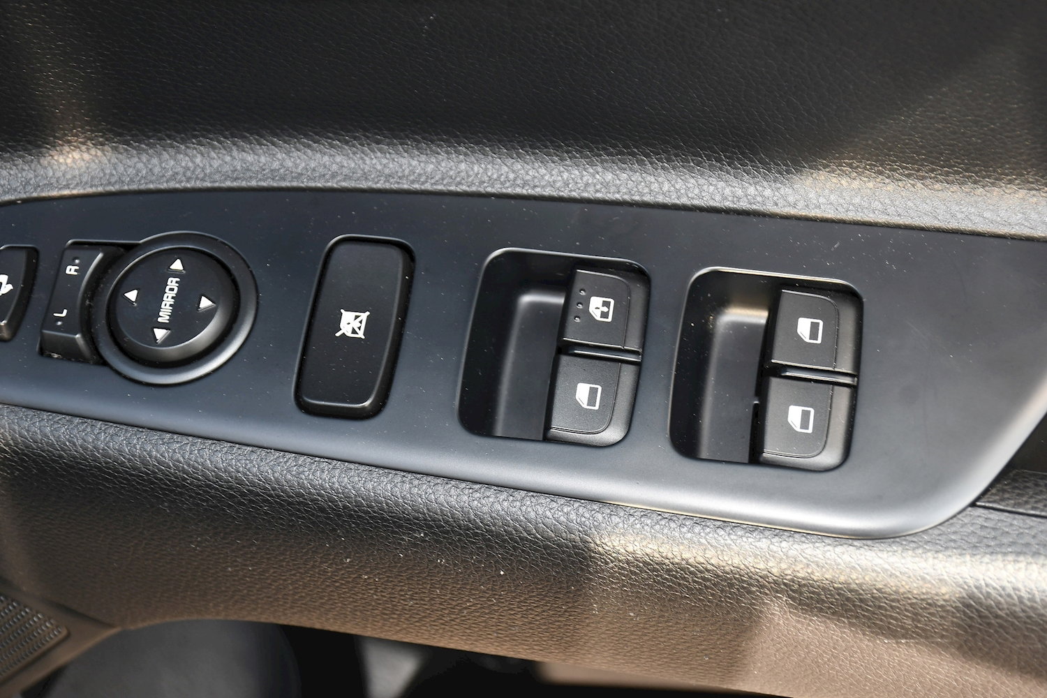 Kia Rio 2 5dr Manual 2026