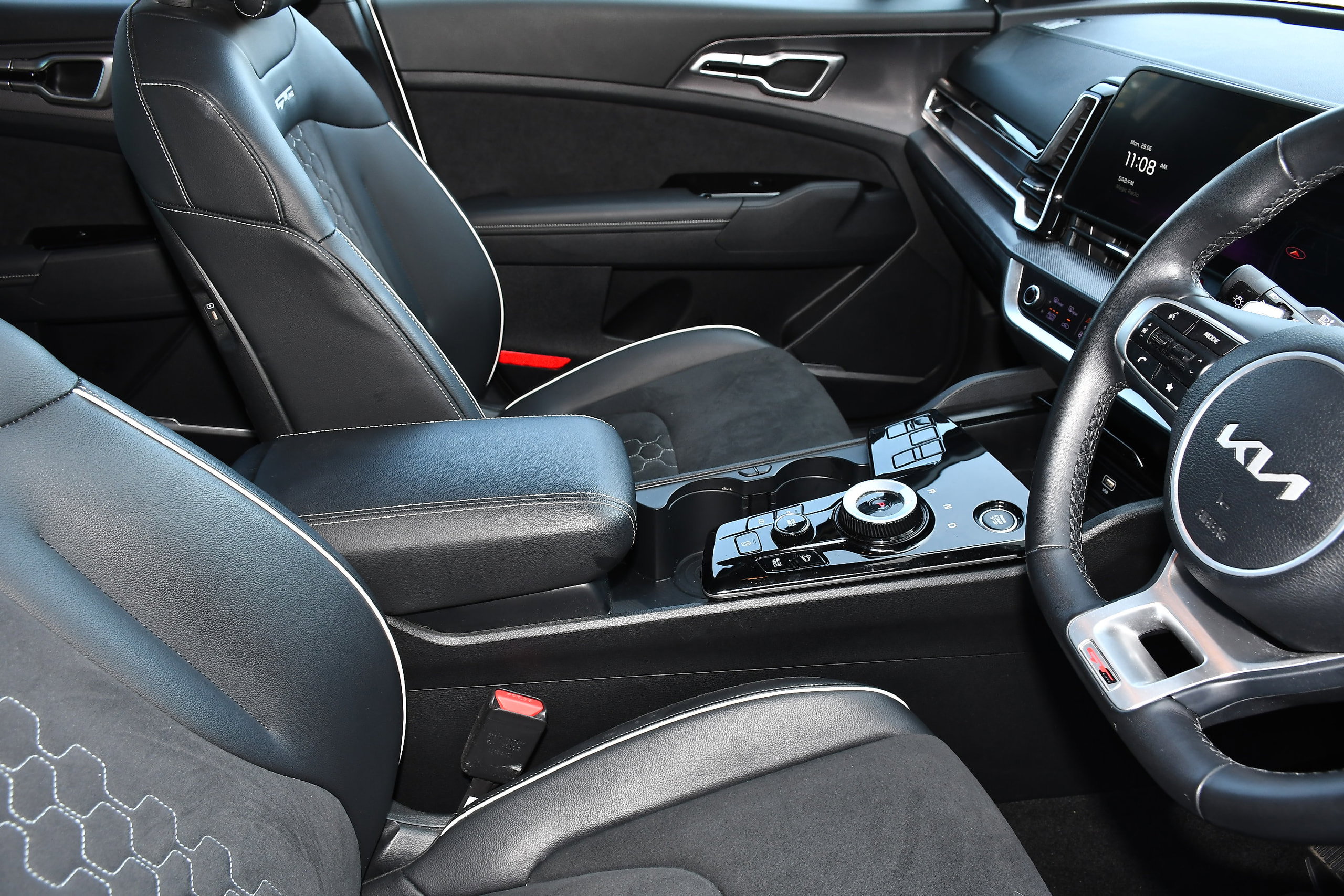 2022 KIA Sportage thumbnail 16