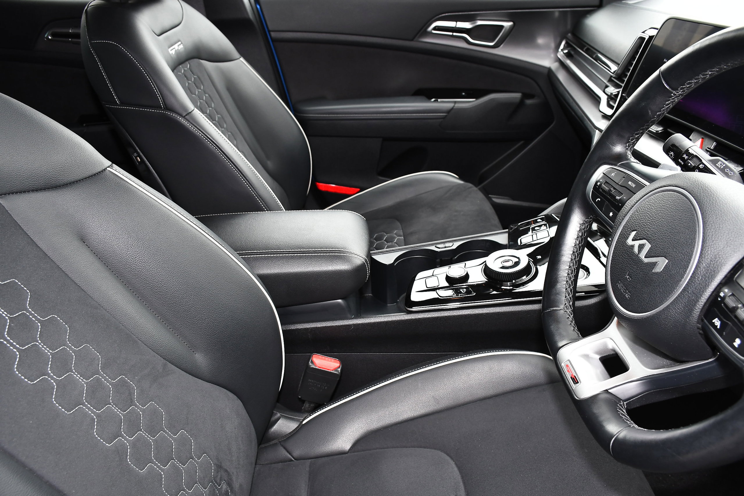 Kia Sportage 1.6 h T-GDi GT-Line SUV 5dr Petrol Hybrid Auto Euro 6 (s/s) (226 bhp) 5dr Automatic 2026