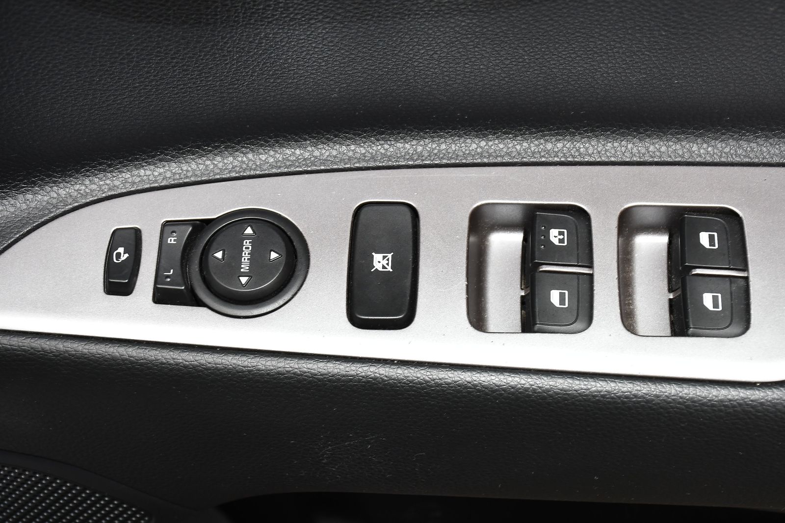 Kia Stonic 1.0 T-GDi MHEV GT-Line SUV 5dr Petrol Hybrid Manual Euro 6 (s/s) (118 bhp) 5dr Manual 2026