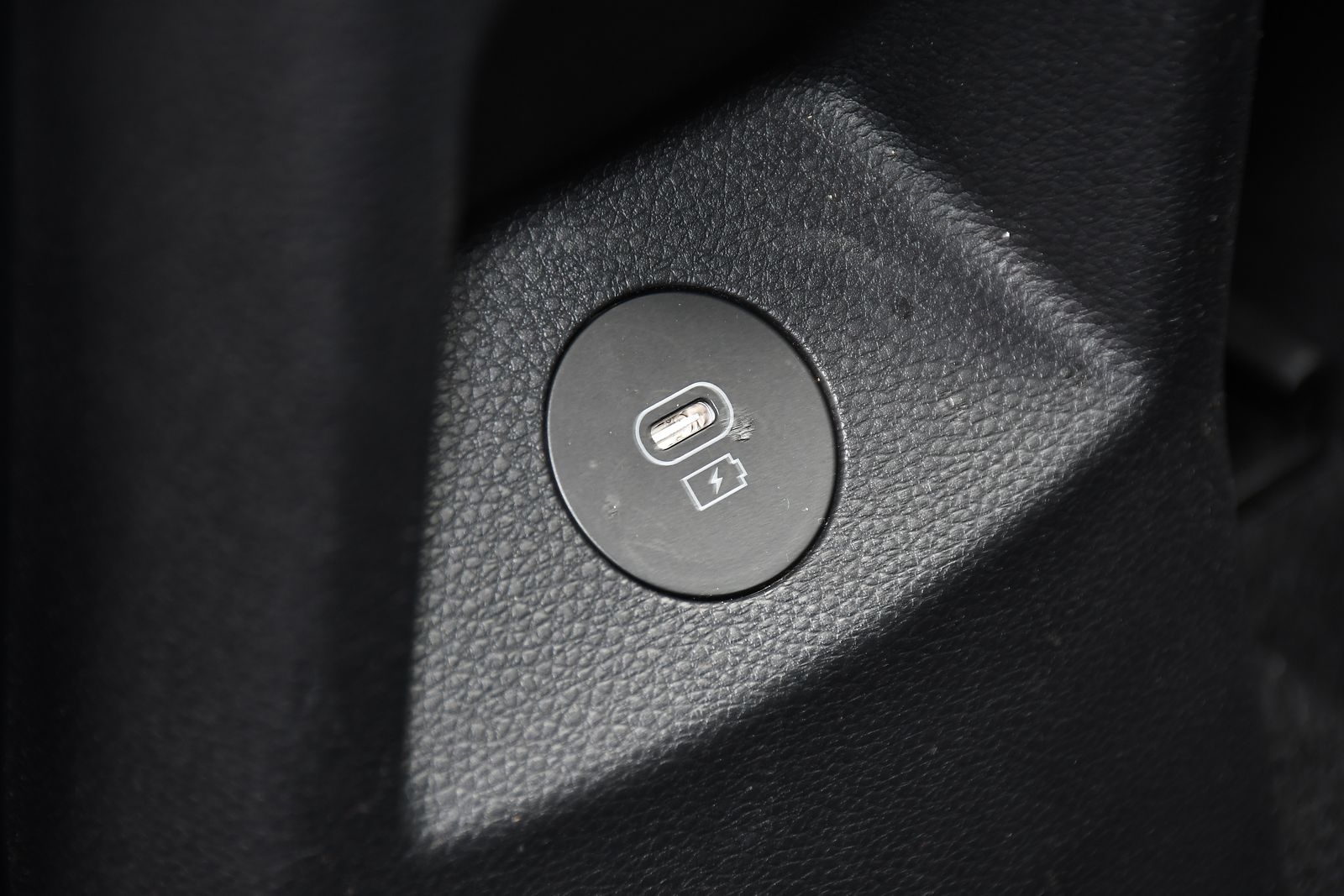 Kia Stonic 1.0 T-GDi Pure SUV 5dr Petrol DCT Euro 6 (s/s) (98 bhp) 5dr Automatic 2026