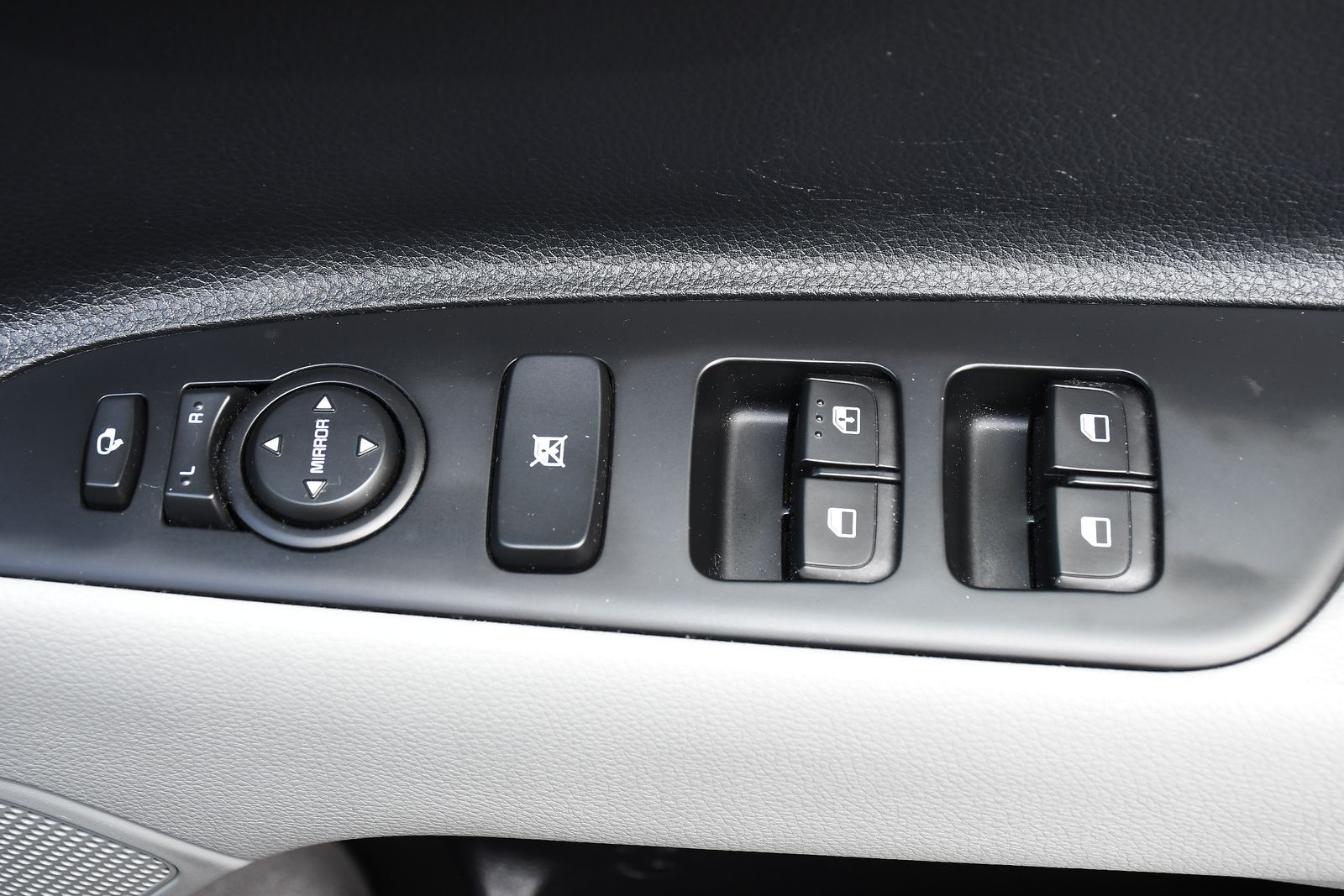 Kia Stonic 1.0 T-GDi Quantum SUV 5dr Petrol Manual Euro 6 (s/s) (99 bhp) 5dr Manual 2026