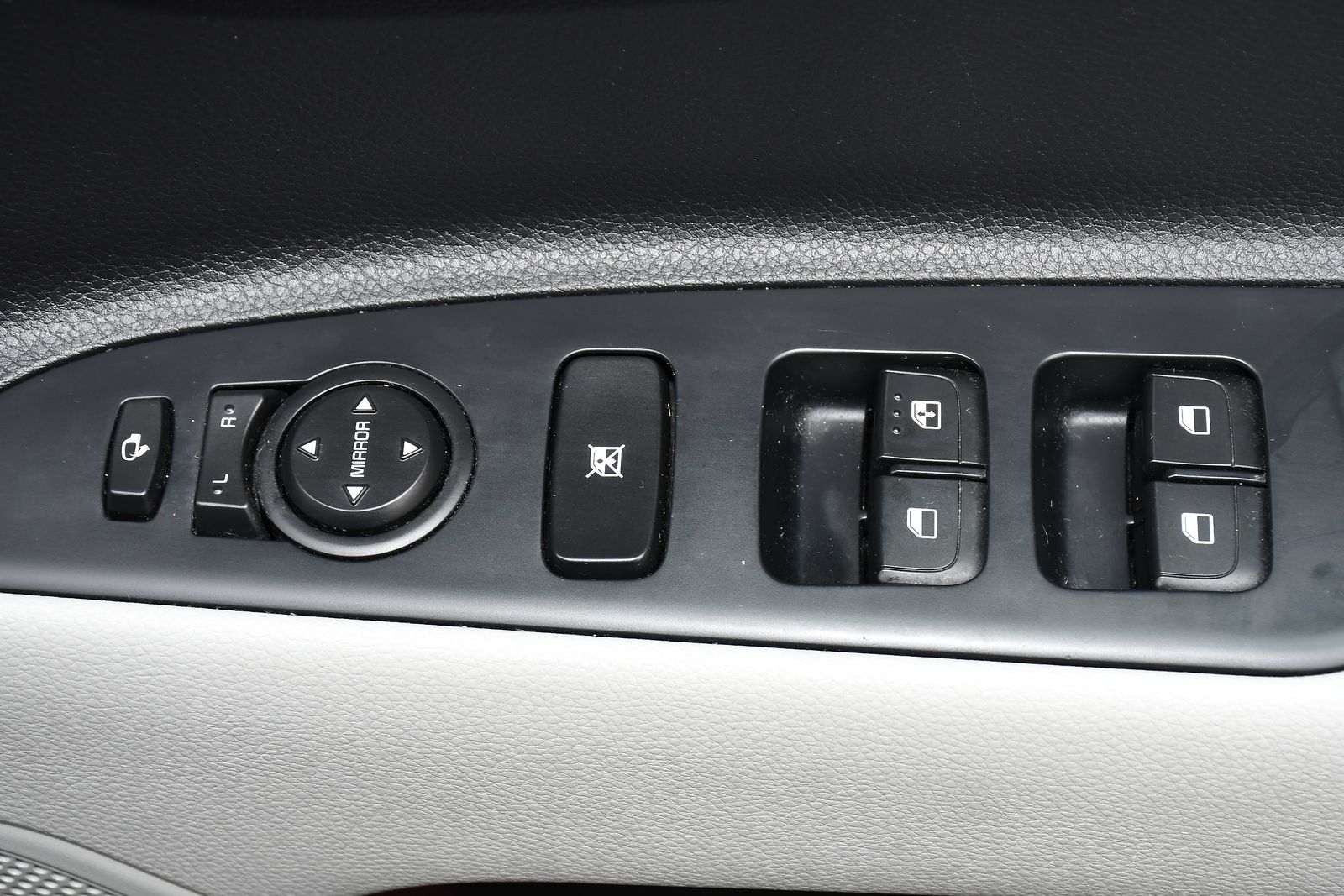 Kia Stonic 4 ISG 5dr Manual 2026
