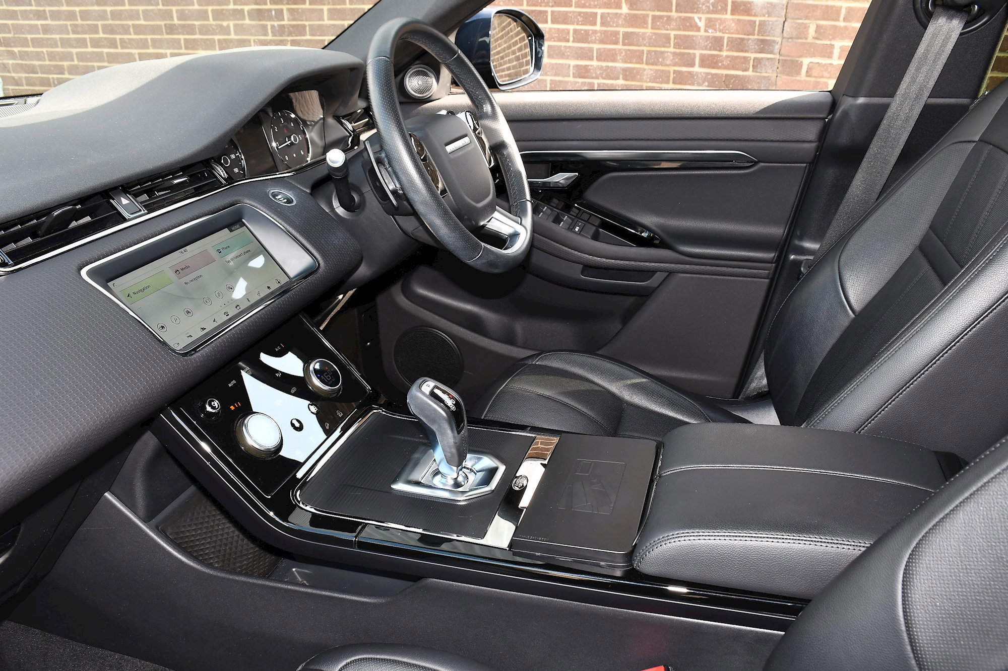 Land Rover Range Rover Evoque 2.0 D180 R-Dynamic S SUV 5dr Diesel Auto 4WD Euro 6 (s/s) (180 ps) 5dr Automatic 2026