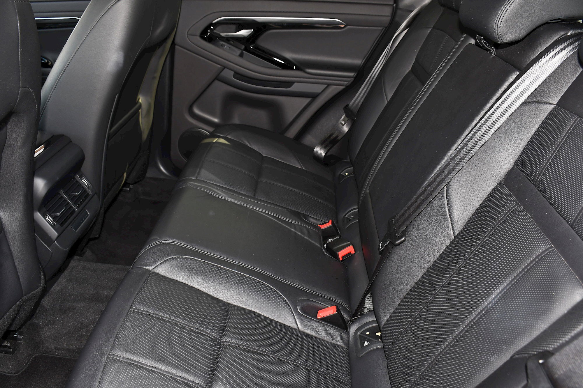 Land Rover Range Rover Evoque 2.0 D180 R-Dynamic S SUV 5dr Diesel Auto 4WD Euro 6 (s/s) (180 ps) 5dr Automatic 2026
