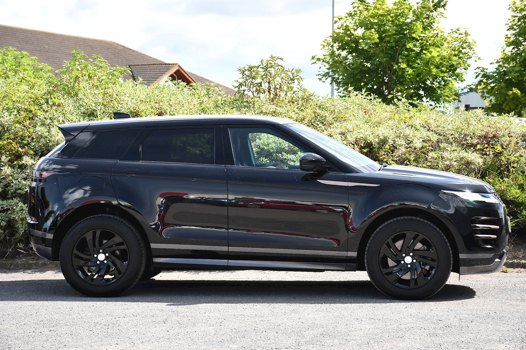 Land Rover Range Rover Evoque 2.0 D180 R-Dynamic S SUV 5dr Diesel Auto 4WD Euro 6 (s/s) (180 ps) 5dr Automatic 2026