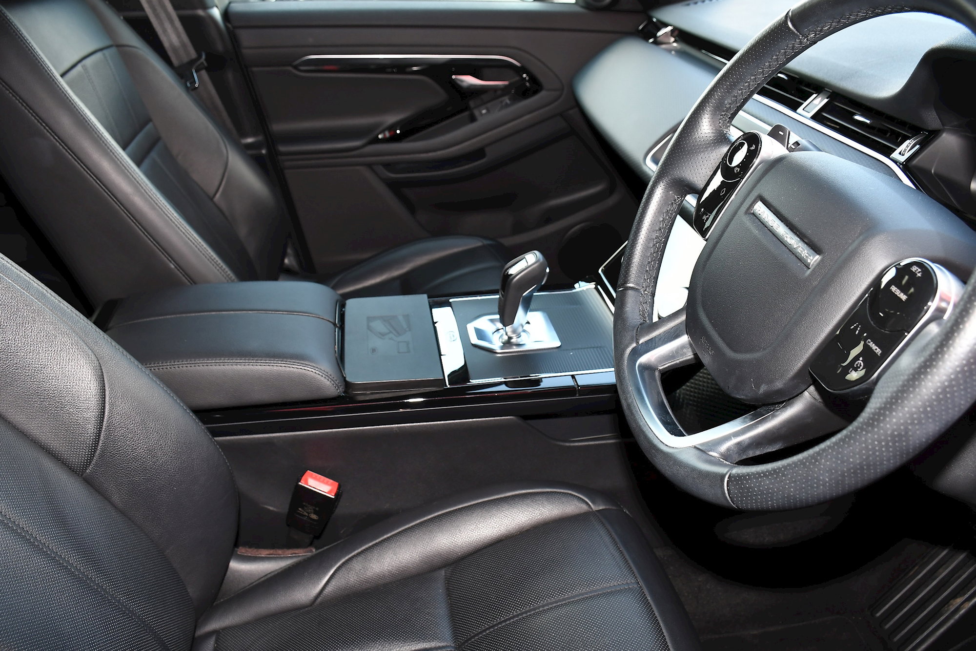 Land Rover Range Rover Evoque 2.0 D180 R-Dynamic S SUV 5dr Diesel Auto 4WD Euro 6 (s/s) (180 ps) 5dr Automatic 2026