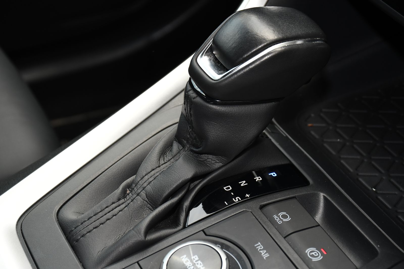 Toyota RAV4 2.5 VVT-h Black Edition SUV 5dr Petrol Hybrid CVT 4WD Euro 6 (s/s) (222 ps) 5dr Automatic 2026