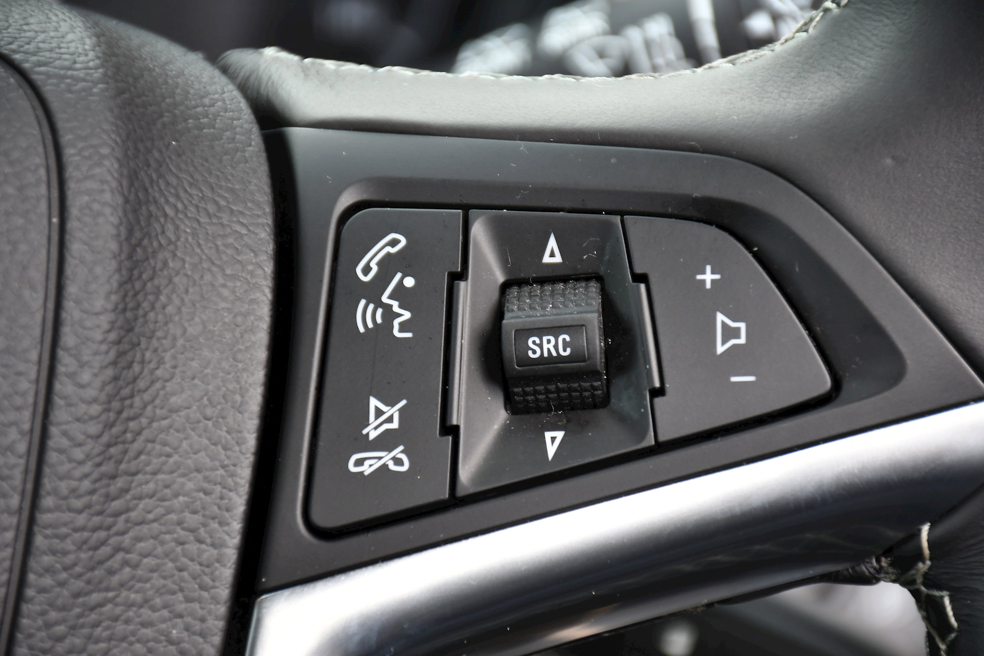 Vauxhall Mokka X DESIGN NAV 5dr Automatic 2026