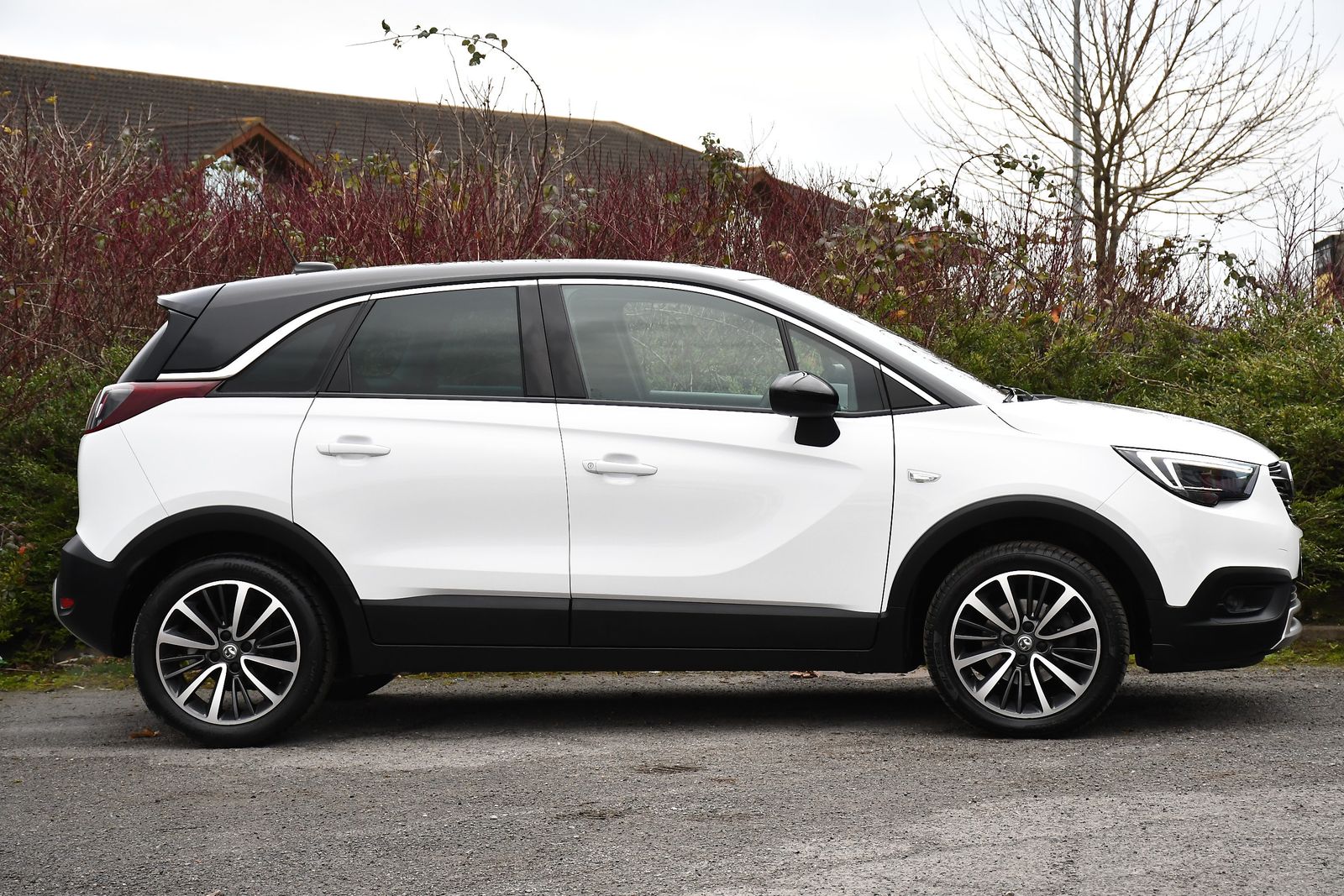Vauxhall Crossland X 1.2 Turbo Elite Nav SUV 5dr Petrol Auto Euro 6 (s/s) (130 ps) 5dr Automatic 2026