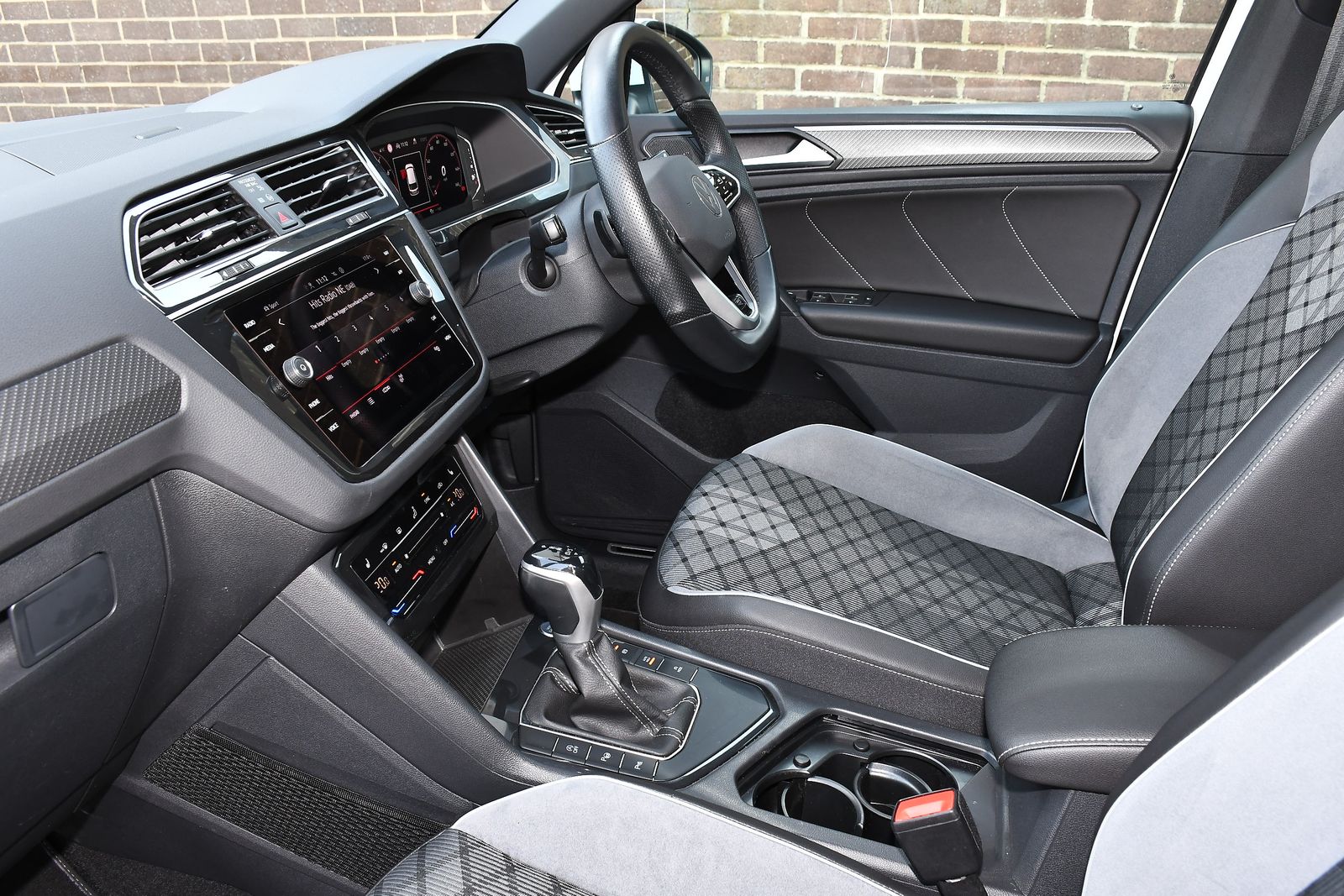 Volkswagen Tiguan 1.5 TSI R-Line Edition SUV 5dr Petrol DSG Euro 6 (s/s) (150 ps) 5dr Automatic 2026