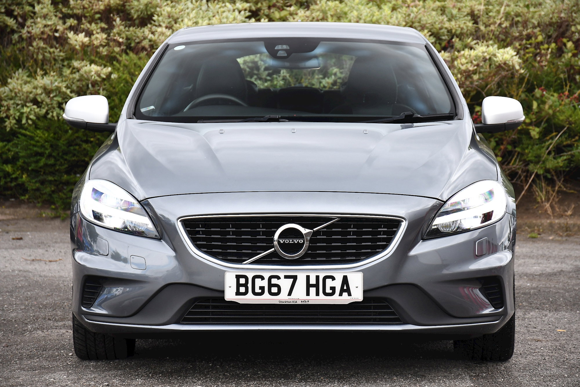 Volvo V40 D2 R-DESIGN NAV PLUS 5dr Automatic 2026