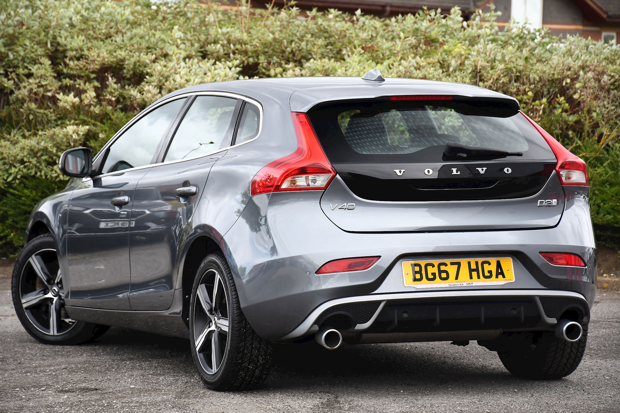 Volvo V40 D2 R-DESIGN NAV PLUS 5dr Automatic 2026