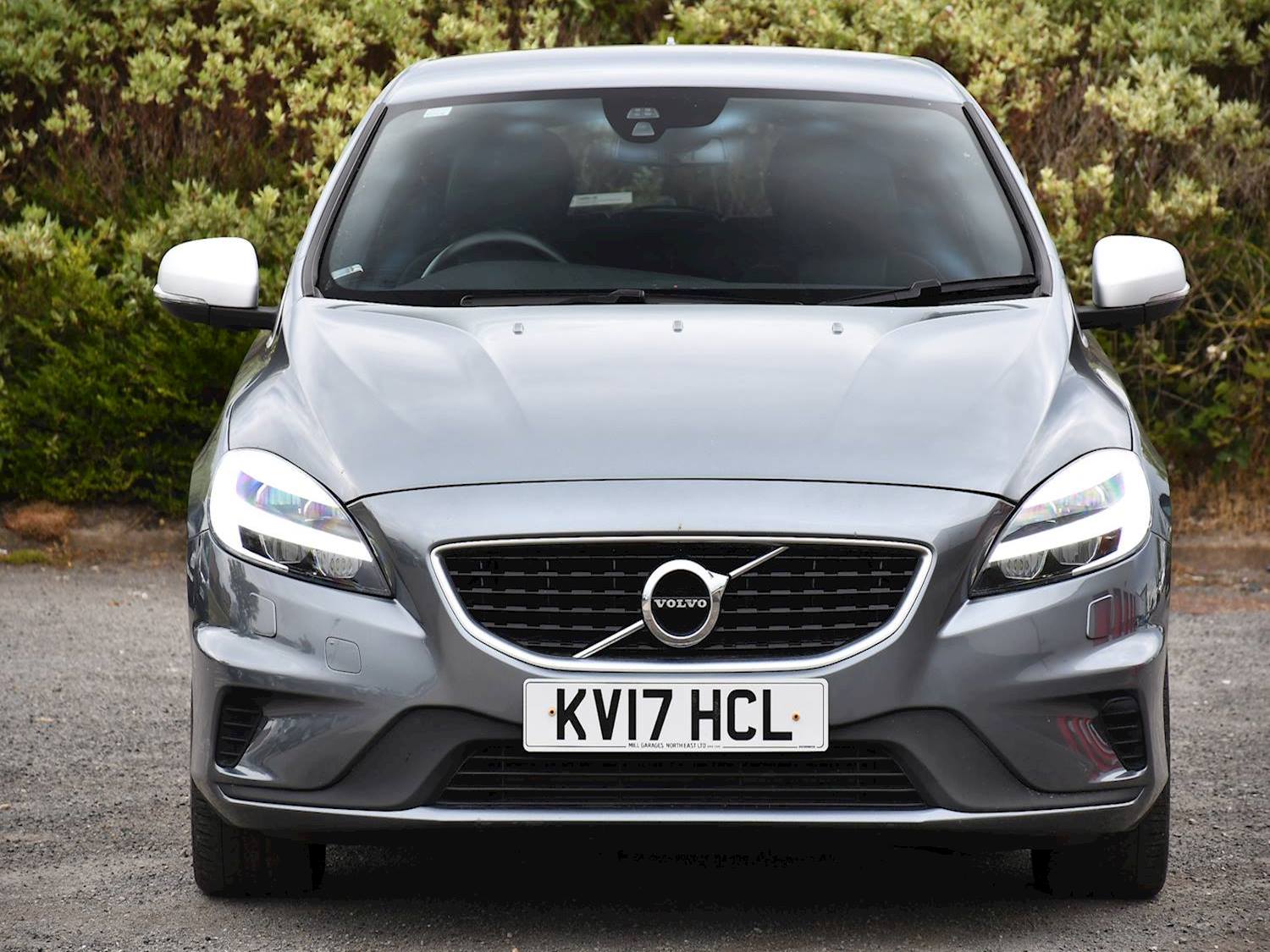Volvo V40 D3 R-DESIGN NAV PLUS 5dr Automatic 2026