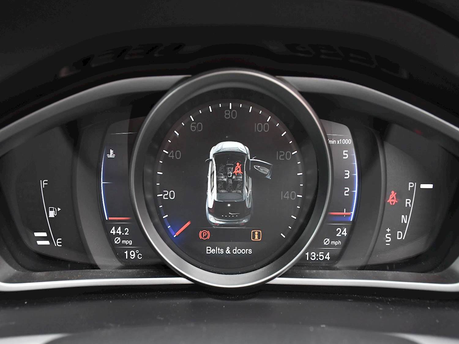 Volvo V40 D3 R-DESIGN NAV PLUS 5dr Automatic 2026