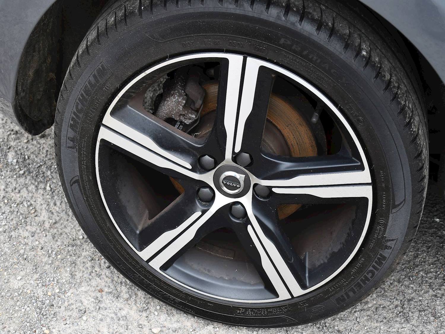 Volvo V40 D3 R-DESIGN NAV PLUS 5dr Automatic 2026