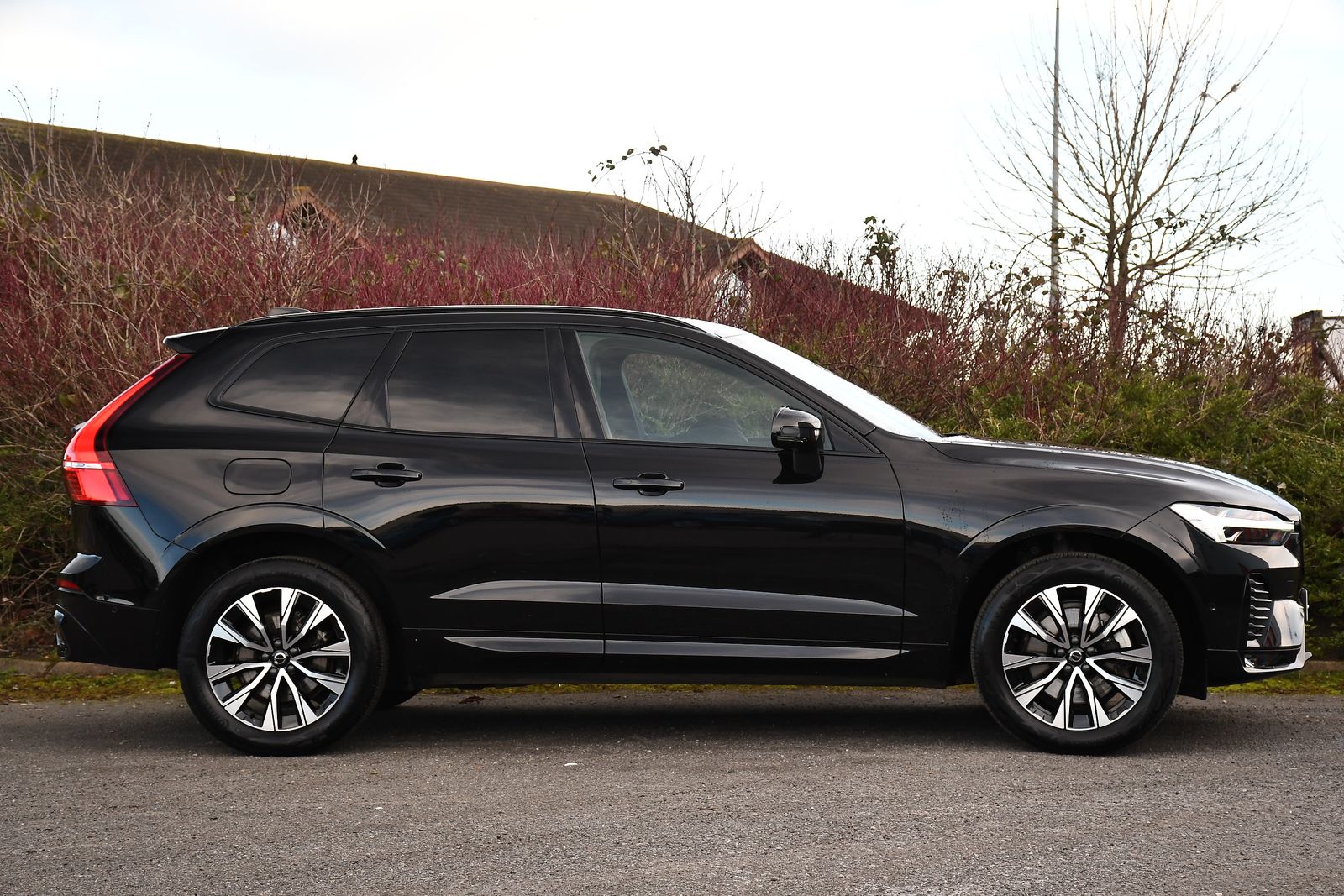 Volvo XC60 2.0 B5 MHEV Plus SUV 5dr Petrol Hybrid Auto AWD Euro 6 (s/s) (250 ps) 5dr Automatic 2026