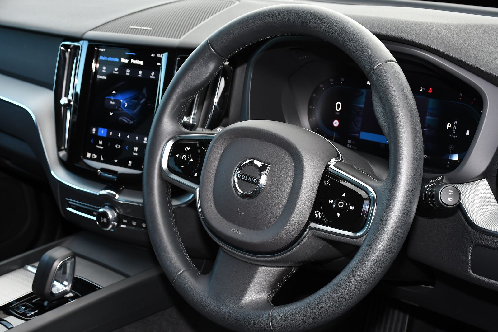 Volvo XC60 2.0 B5 MHEV Plus SUV 5dr Petrol Hybrid Auto AWD Euro 6 (s/s) (250 ps) 5dr Automatic 2026