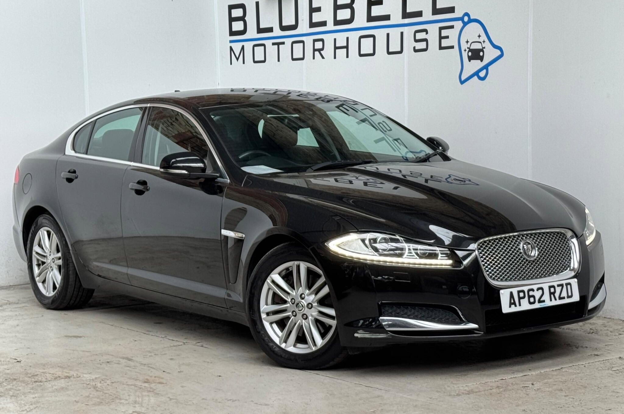 2012 JAGUAR XF 2.2D LUXURY AUTO EURO 5 S S 4DR 4,495 90.38 MONTH 2012... photo