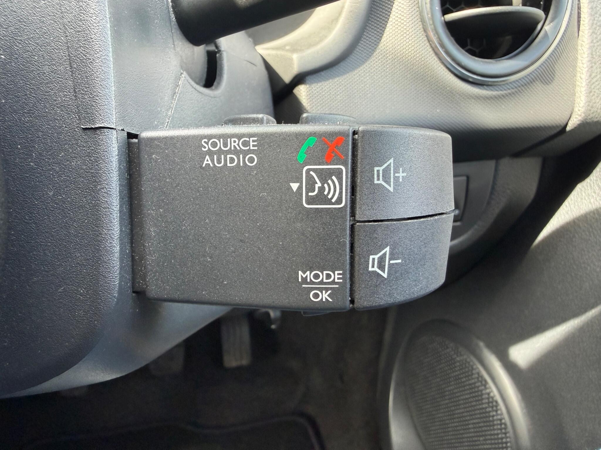 Dacia Sandero Stepway 0.9 TCe Comfort Euro 6 (s/s) 5dr 5dr Manual 2018