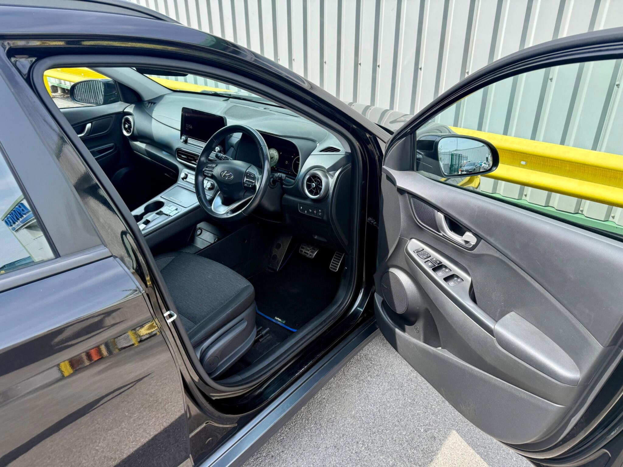Hyundai Kona 39kWh SE Connect Auto 5dr (10.5kW Charger) 5dr Automatic 2021