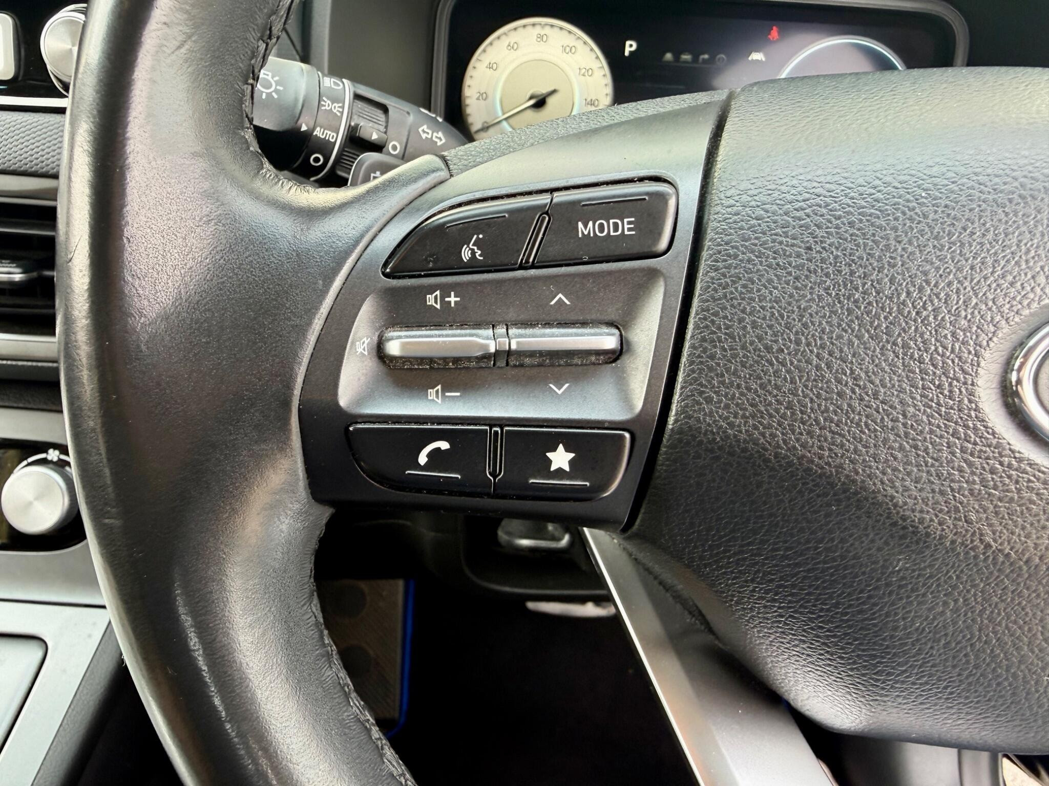 Hyundai Kona 39kWh SE Connect Auto 5dr (10.5kW Charger) 5dr Automatic 2021