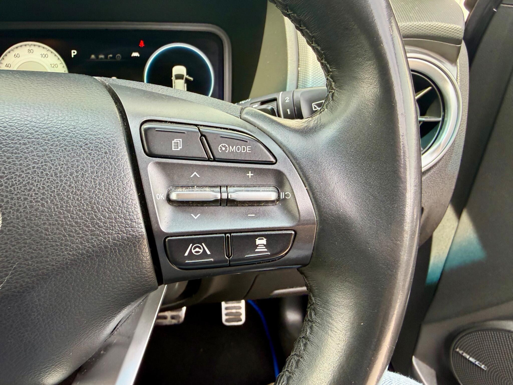 Hyundai Kona 39kWh SE Connect Auto 5dr (10.5kW Charger) 5dr Automatic 2021