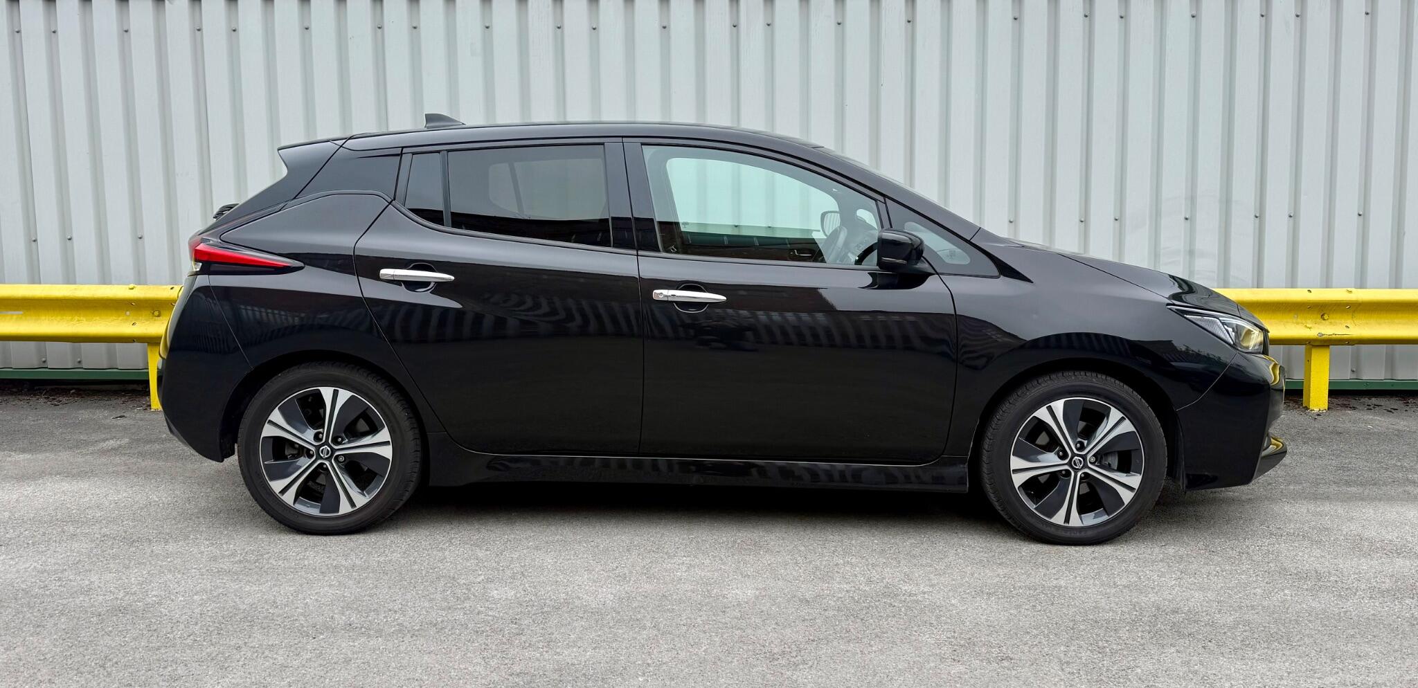 Nissan Leaf 40kWh Tekna Hatchback 5dr Electric Auto (150 ps) 5dr Automatic 2022