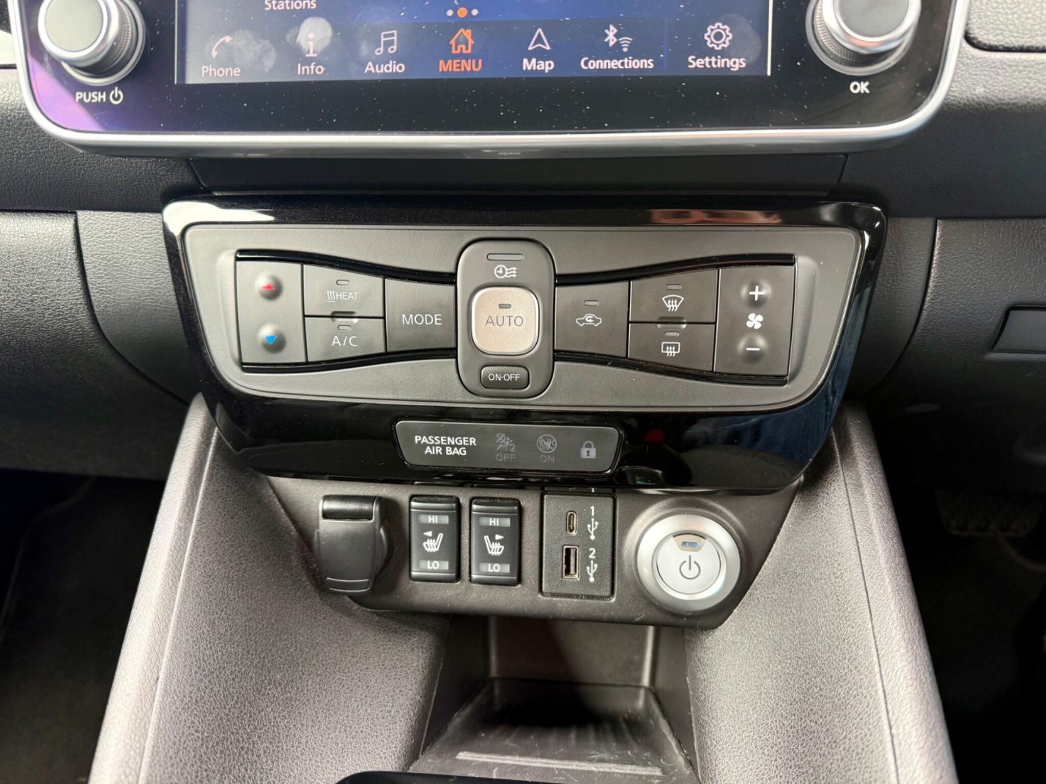 Nissan Leaf 40kWh Tekna Hatchback 5dr Electric Auto (150 ps) 5dr Automatic 2022