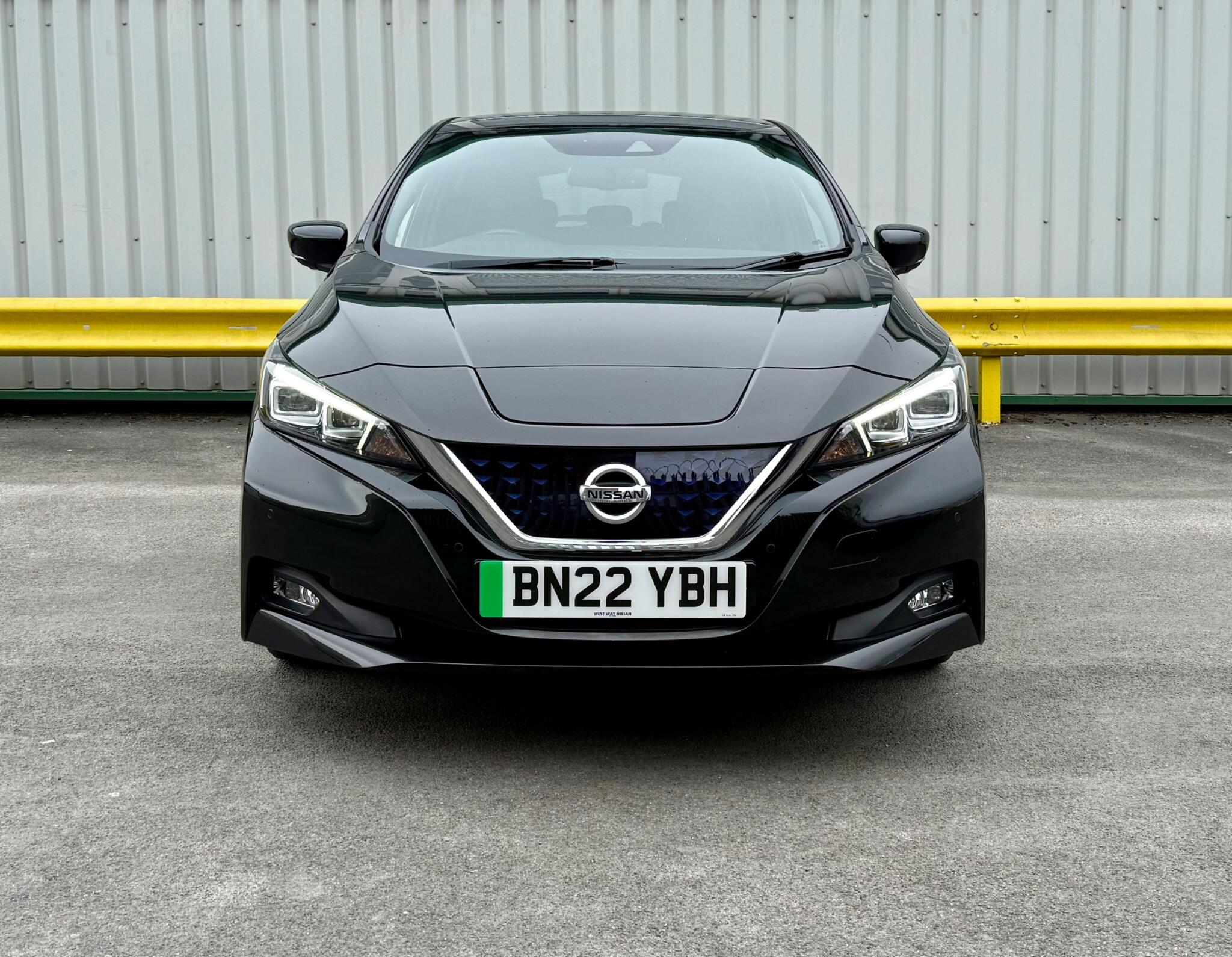 Nissan Leaf 40kWh Tekna Hatchback 5dr Electric Auto (150 ps) 5dr Automatic 2022