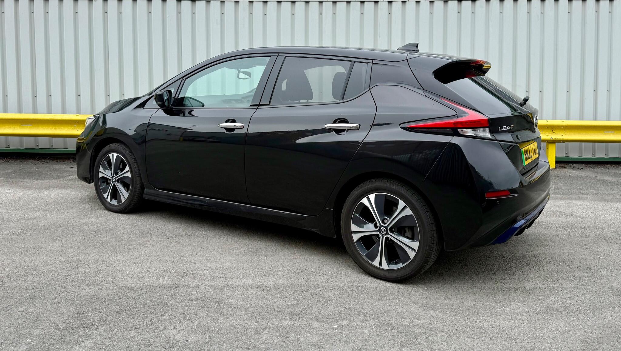 Nissan Leaf 40kWh Tekna Hatchback 5dr Electric Auto (150 ps) 5dr Automatic 2022