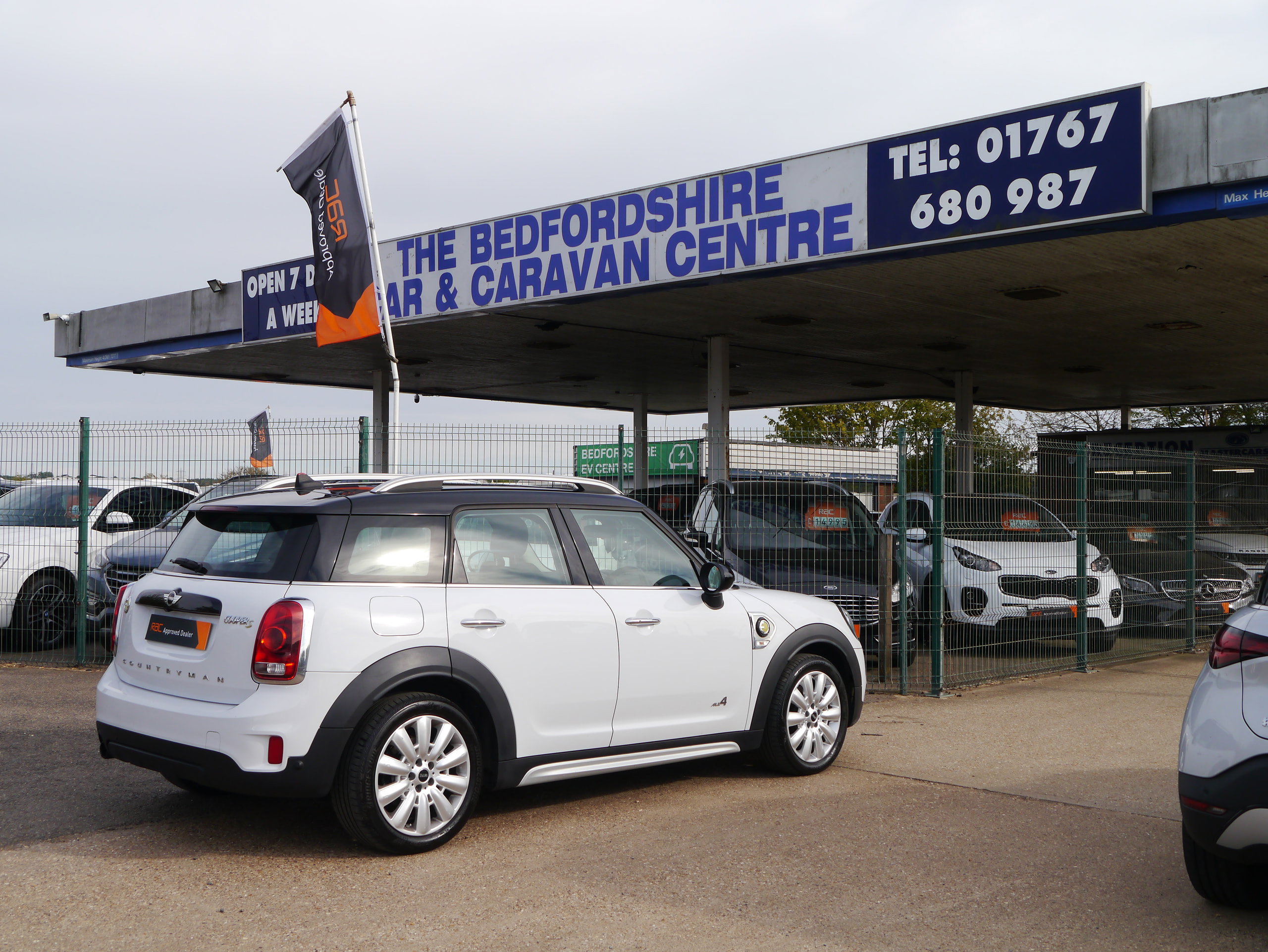 MINI Countryman 1.5 7.6kWh Cooper SE SUV 5dr Petrol Plug-in Hybrid Auto ALL4 Euro 6 (s/s) (224 ps) 5dr Automatic 2026