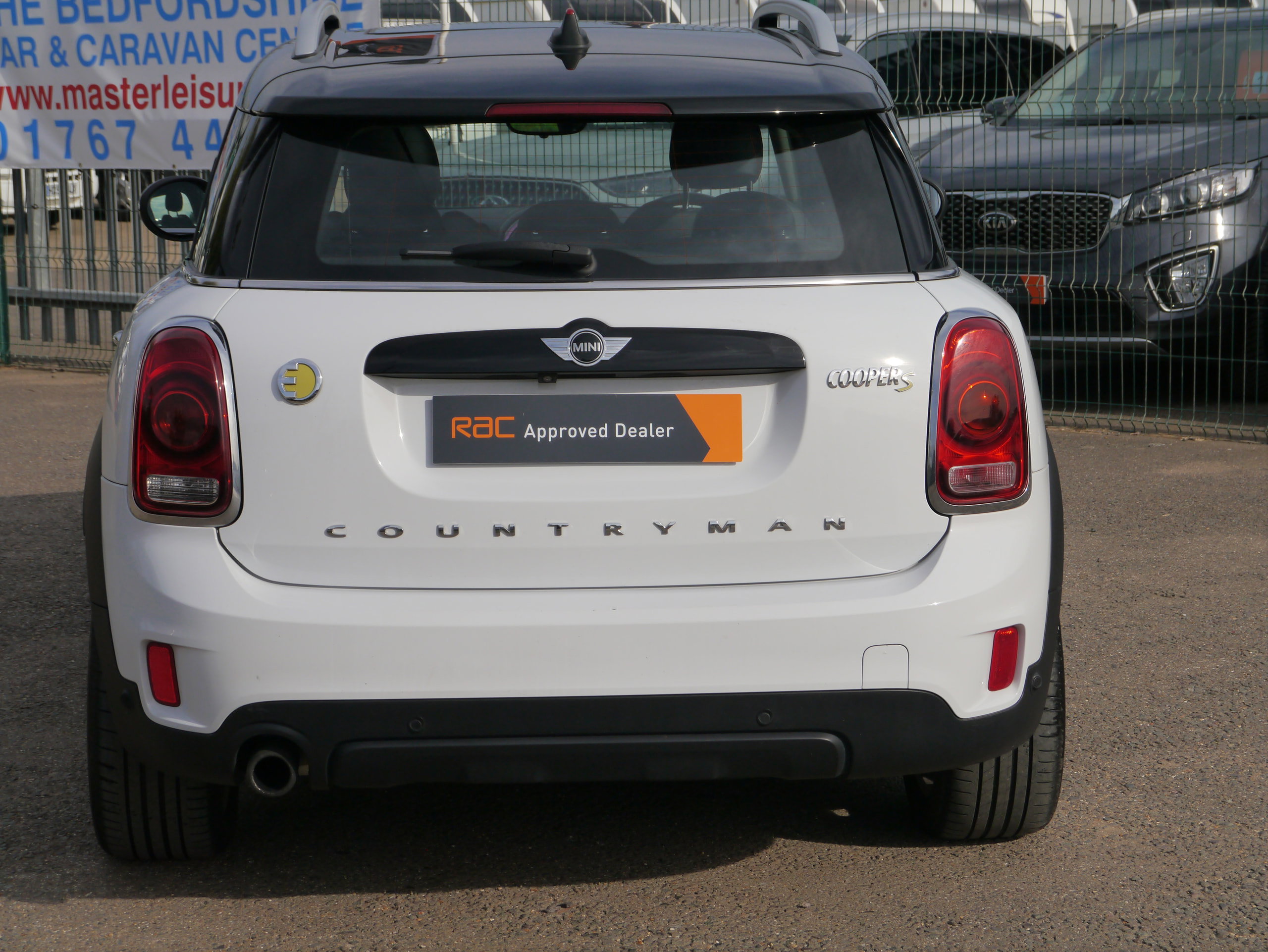MINI Countryman 1.5 7.6kWh Cooper SE SUV 5dr Petrol Plug-in Hybrid Auto ALL4 Euro 6 (s/s) (224 ps) 5dr Automatic 2026