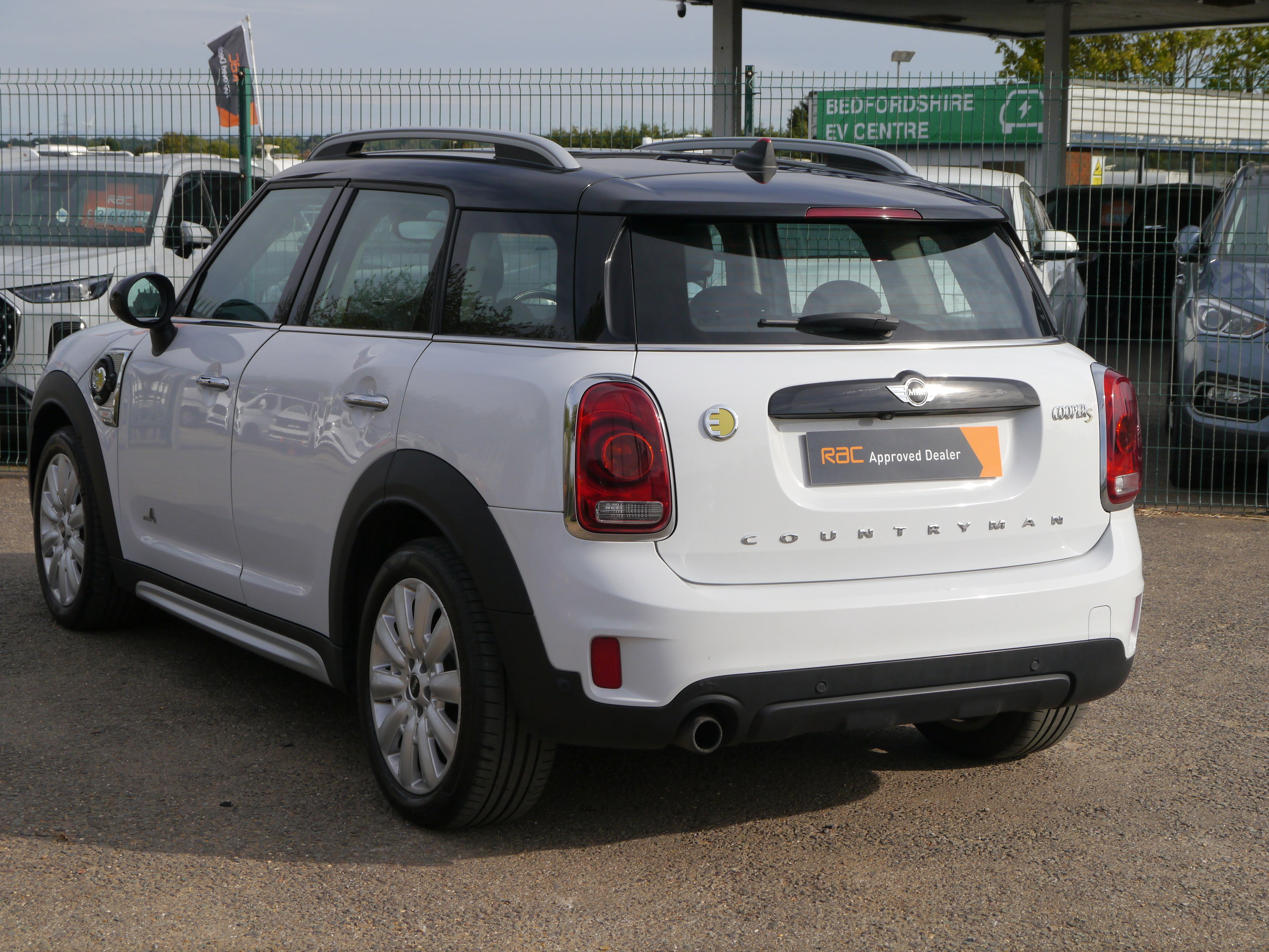 MINI Countryman 1.5 7.6kWh Cooper SE SUV 5dr Petrol Plug-in Hybrid Auto ALL4 Euro 6 (s/s) (224 ps) 5dr Automatic 2026