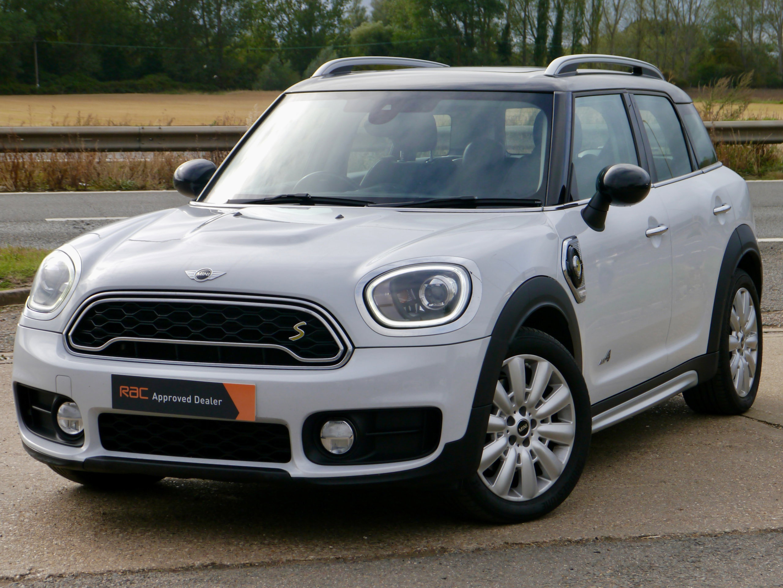 MINI Countryman 1.5 7.6kWh Cooper SE SUV 5dr Petrol Plug-in Hybrid Auto ALL4 Euro 6 (s/s) (224 ps) 5dr Automatic 2026