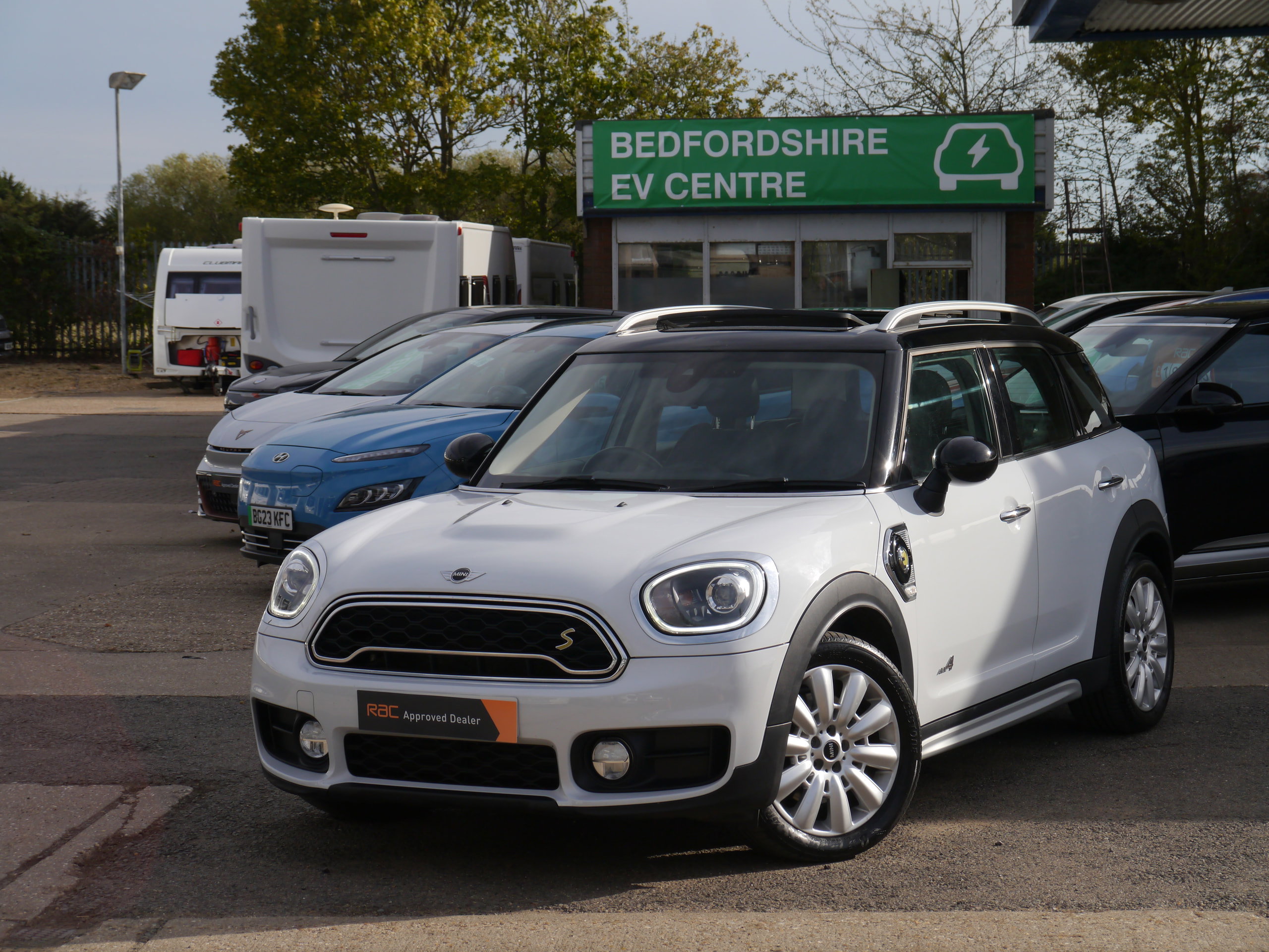 MINI Countryman 1.5 7.6kWh Cooper SE SUV 5dr Petrol Plug-in Hybrid Auto ALL4 Euro 6 (s/s) (224 ps) 5dr Automatic 2026