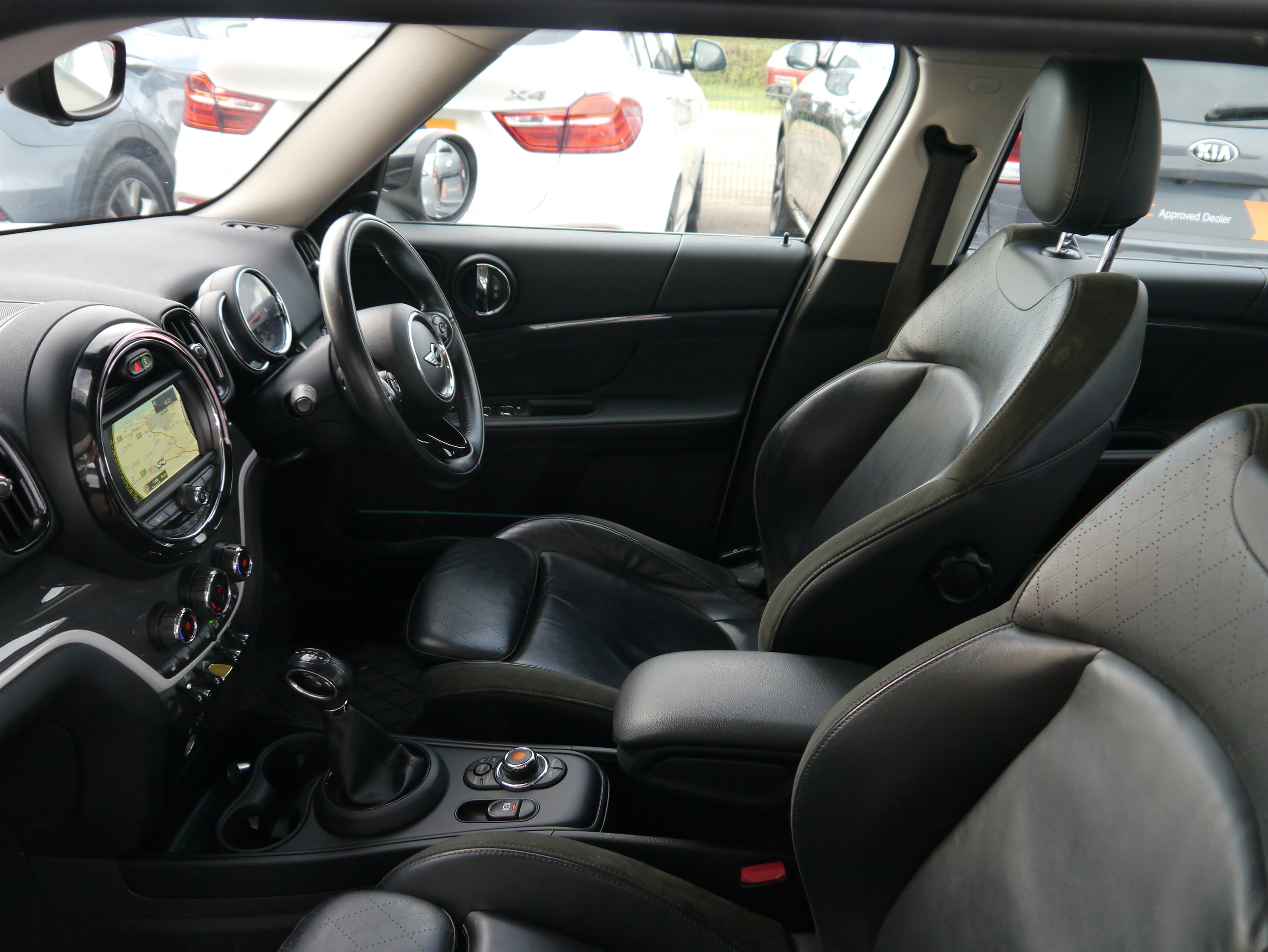 MINI Countryman 1.5 7.6kWh Cooper SE SUV 5dr Petrol Plug-in Hybrid Auto ALL4 Euro 6 (s/s) (224 ps) 5dr Automatic 2026