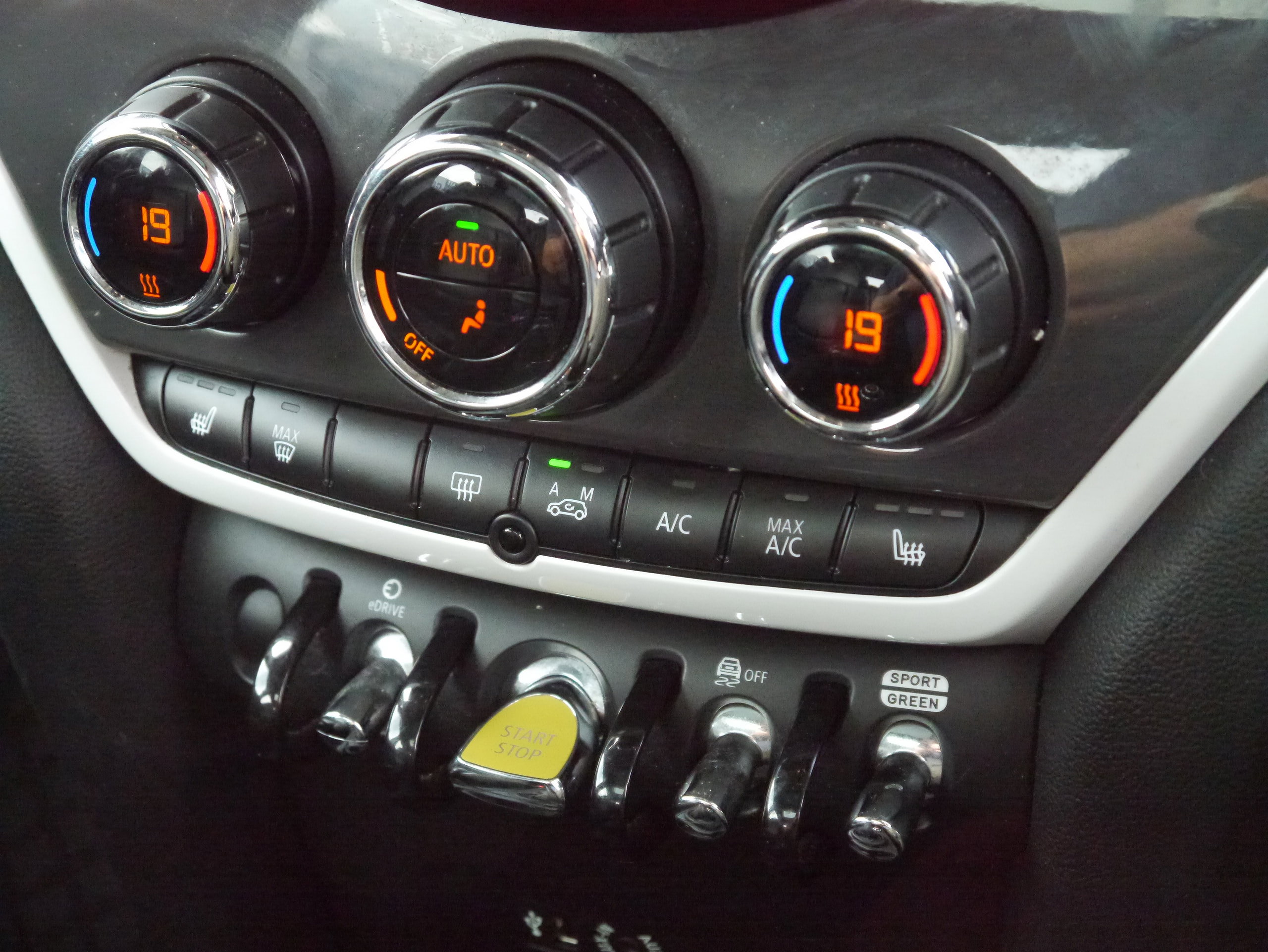 MINI Countryman 1.5 7.6kWh Cooper SE SUV 5dr Petrol Plug-in Hybrid Auto ALL4 Euro 6 (s/s) (224 ps) 5dr Automatic 2026