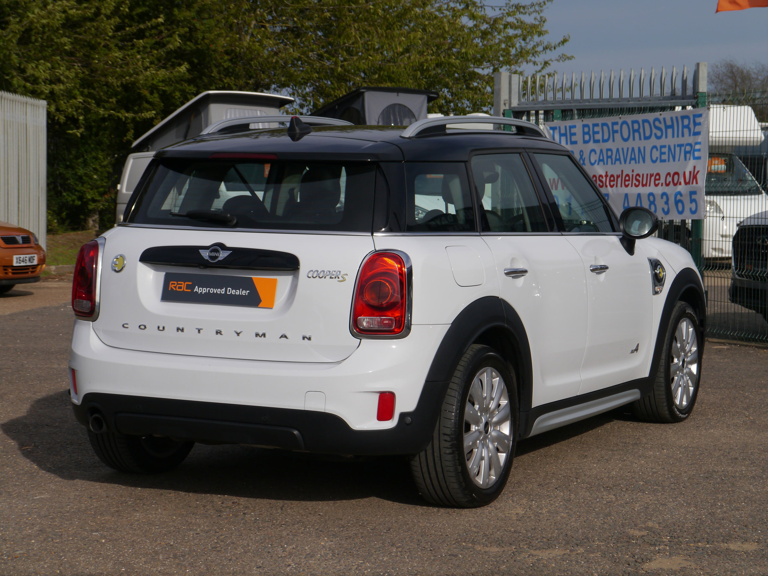 MINI Countryman 1.5 7.6kWh Cooper SE SUV 5dr Petrol Plug-in Hybrid Auto ALL4 Euro 6 (s/s) (224 ps) 5dr Automatic 2026