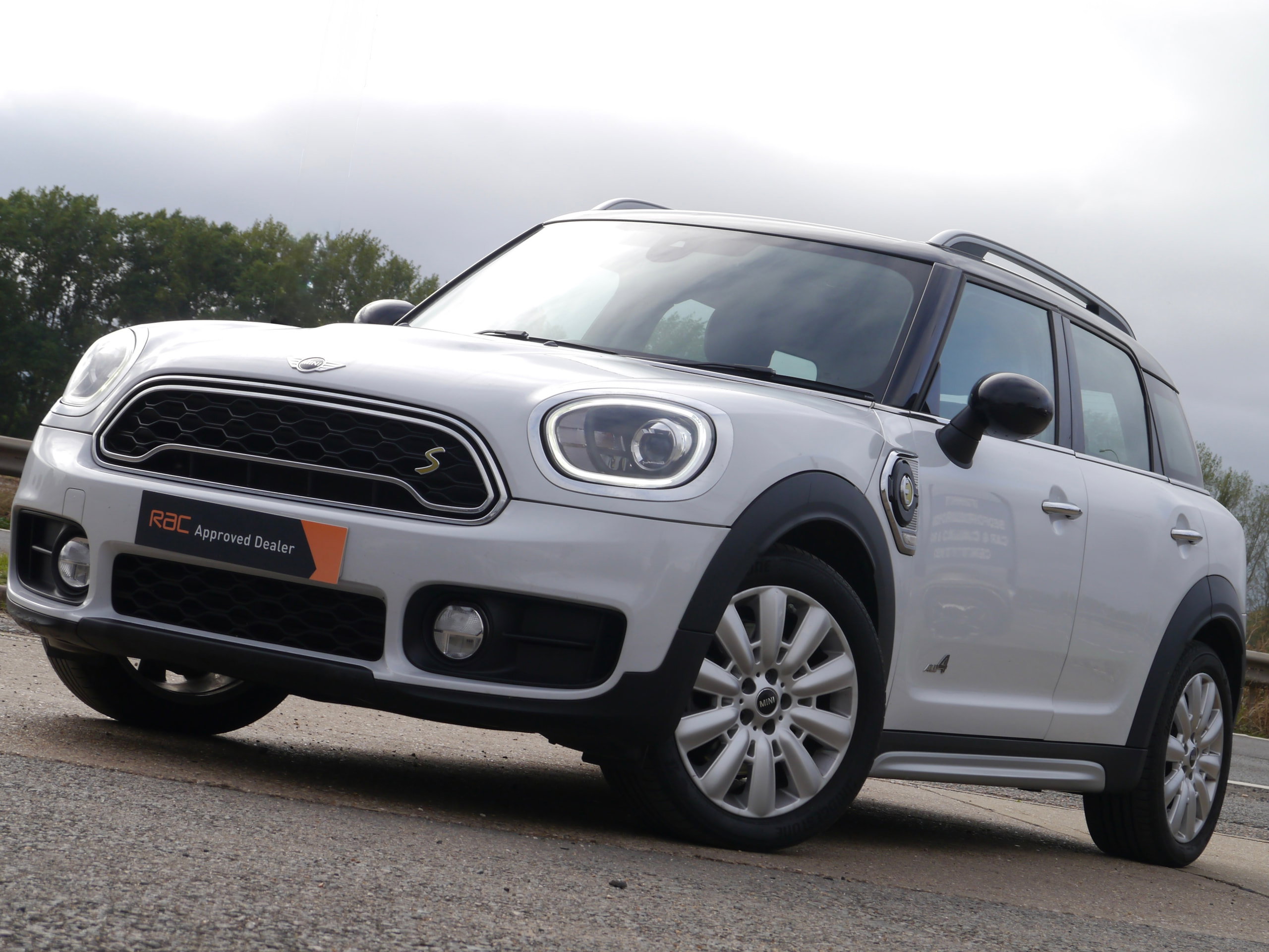 MINI Countryman 1.5 7.6kWh Cooper SE SUV 5dr Petrol Plug-in Hybrid Auto ALL4 Euro 6 (s/s) (224 ps) 5dr Automatic 2026