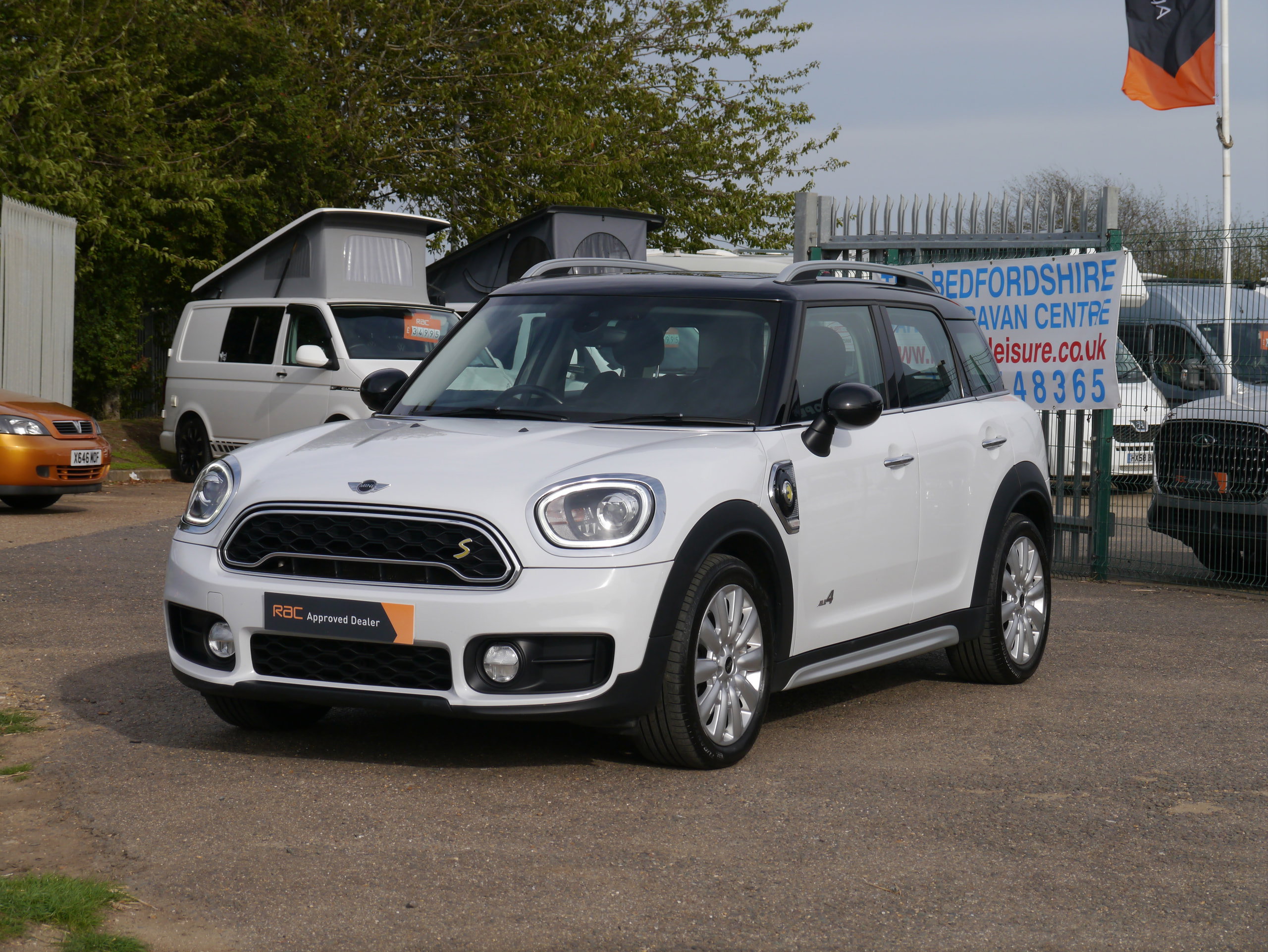 MINI Countryman 1.5 7.6kWh Cooper SE SUV 5dr Petrol Plug-in Hybrid Auto ALL4 Euro 6 (s/s) (224 ps) 5dr Automatic 2026