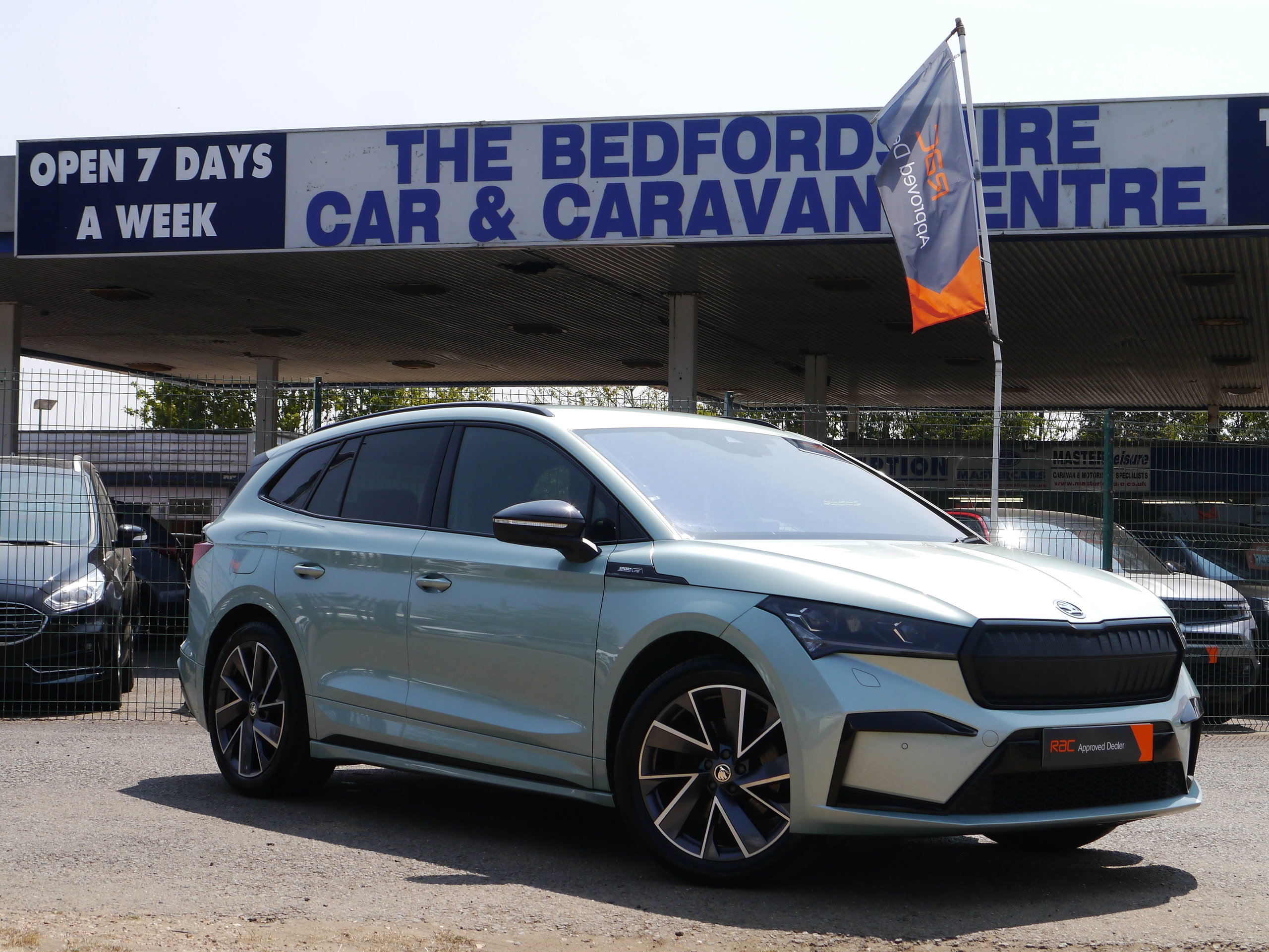Skoda Enyaq iV 82kWh 80 SportLine SUV 5dr Electric Auto (DC125kW) (204 ps) 5dr Automatic 2026
